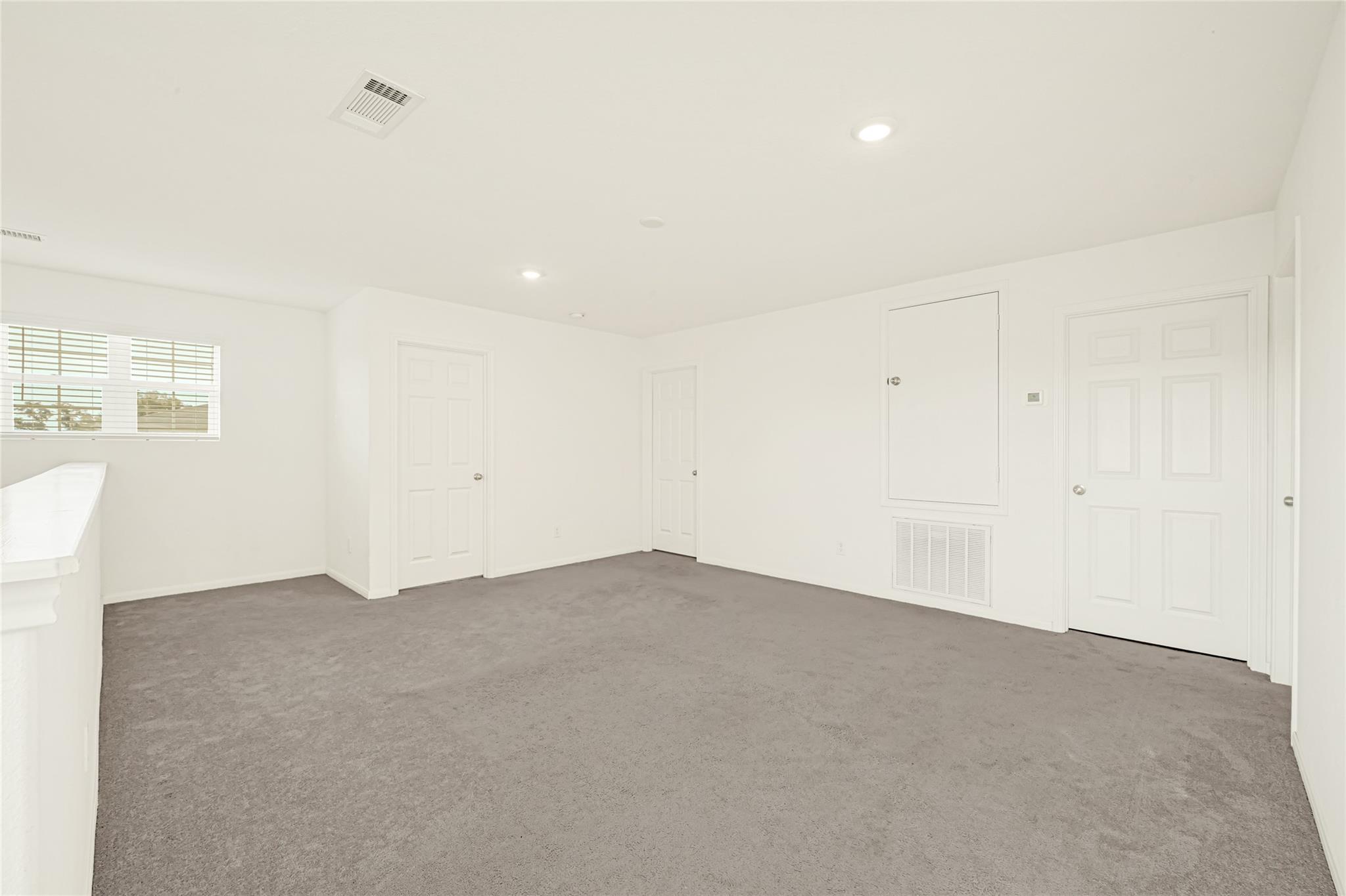 7327 Concorde Field Drive Property Photo 17