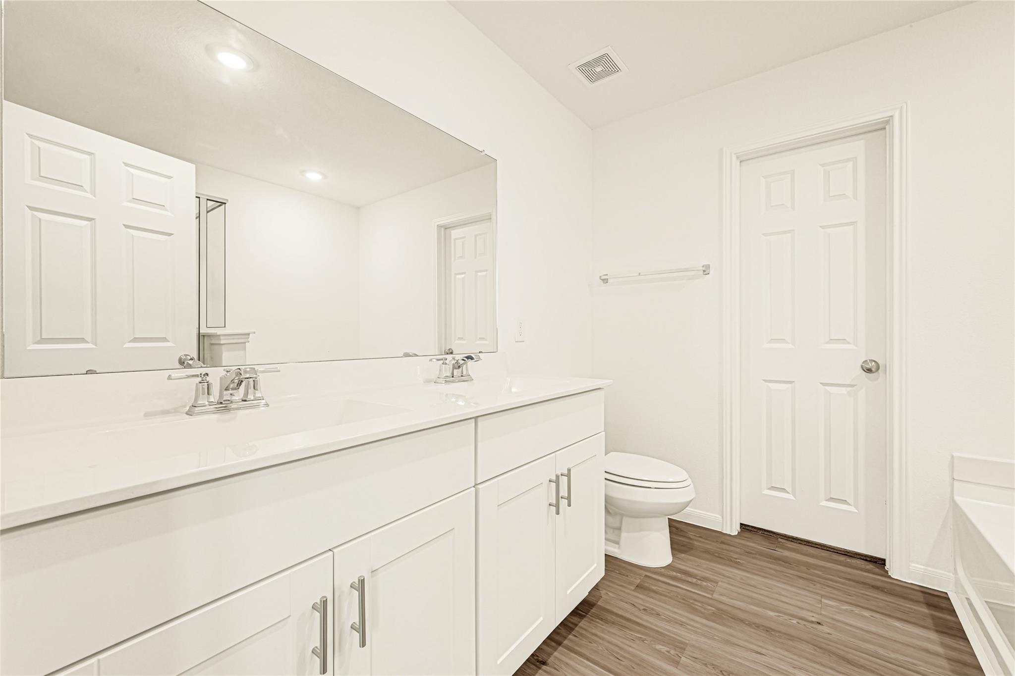7327 Concorde Field Drive Property Photo 25
