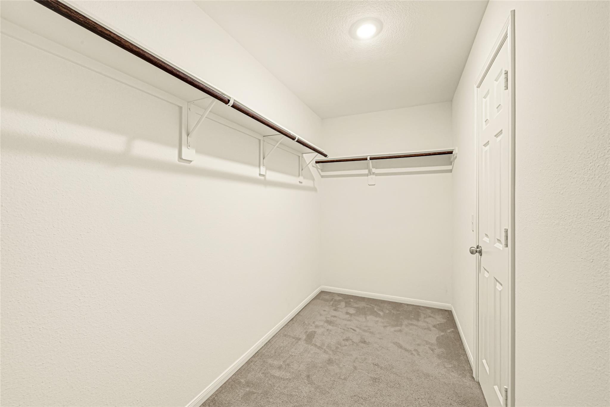 7327 Concorde Field Drive Property Photo 27