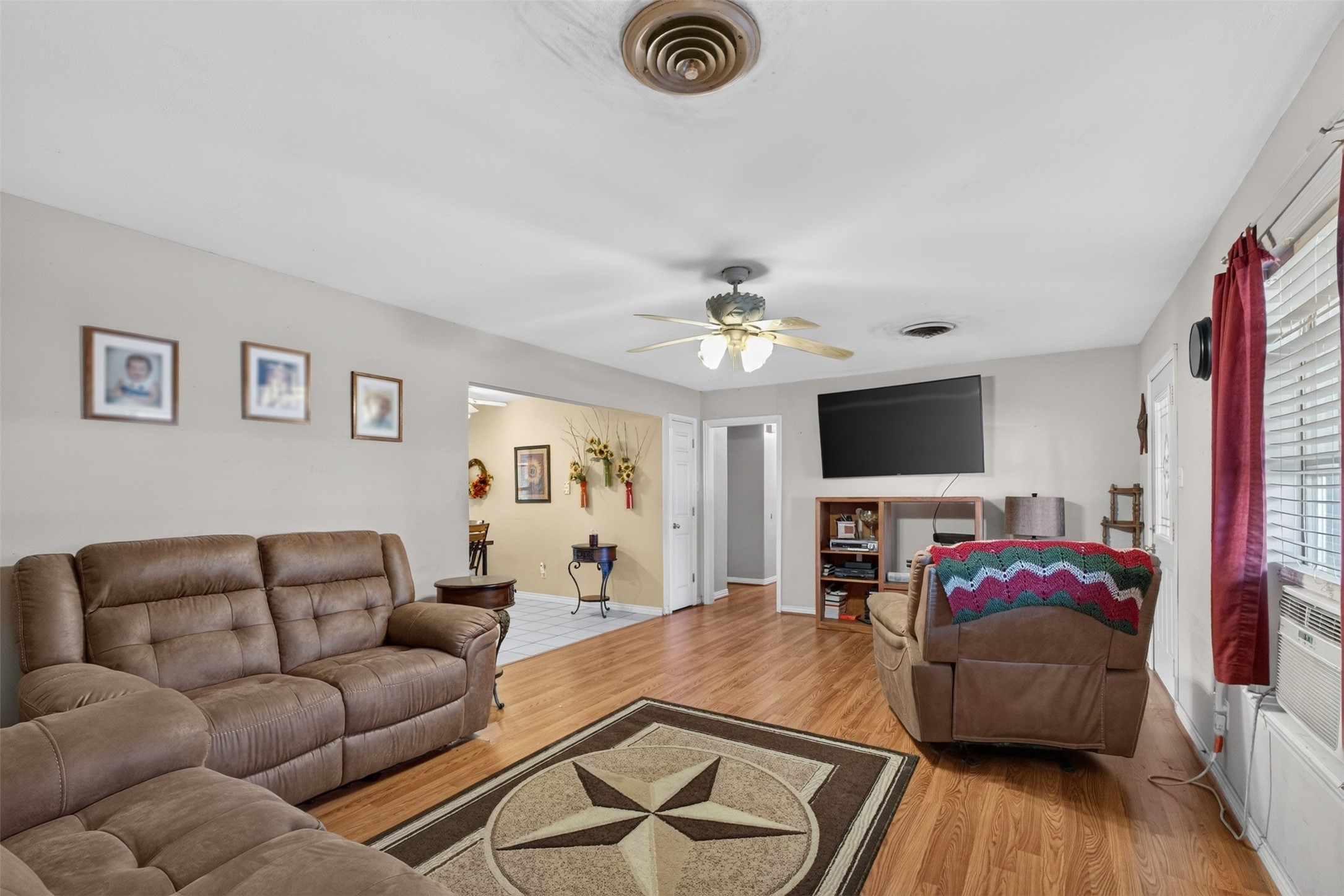 2713 Mazen Road Property Photo 9