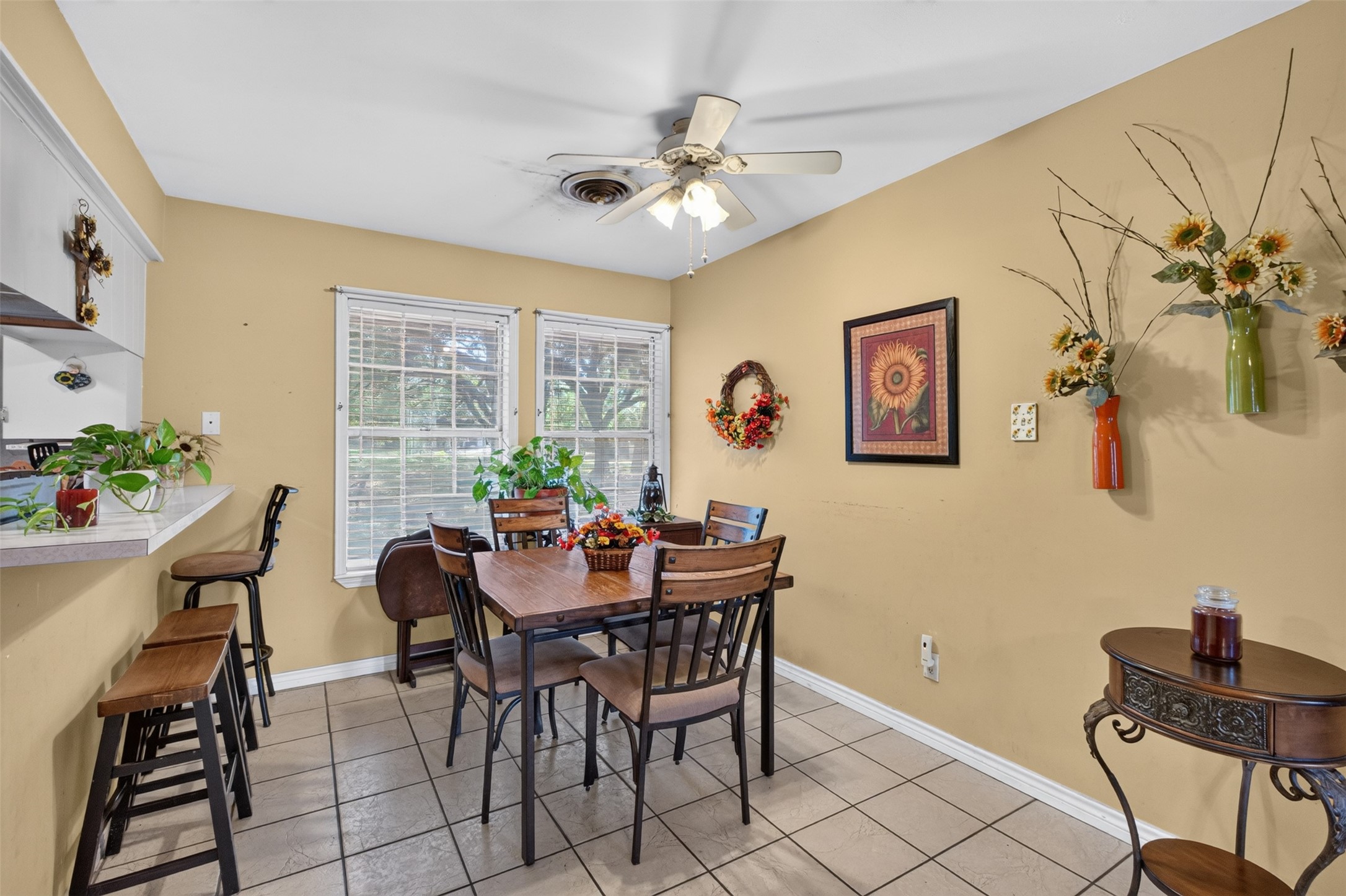 2713 Mazen Road Property Photo 11