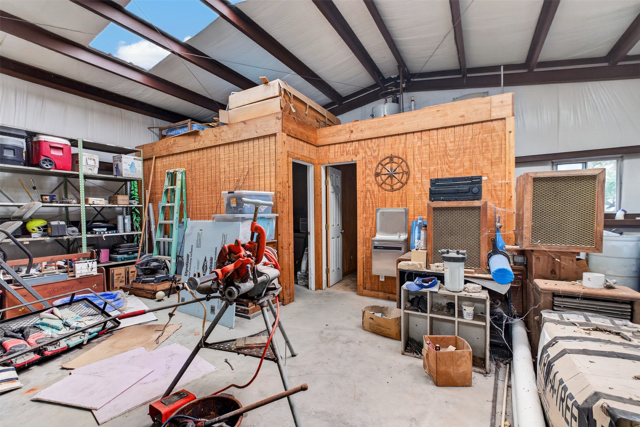 2713 Mazen Road Property Photo 27