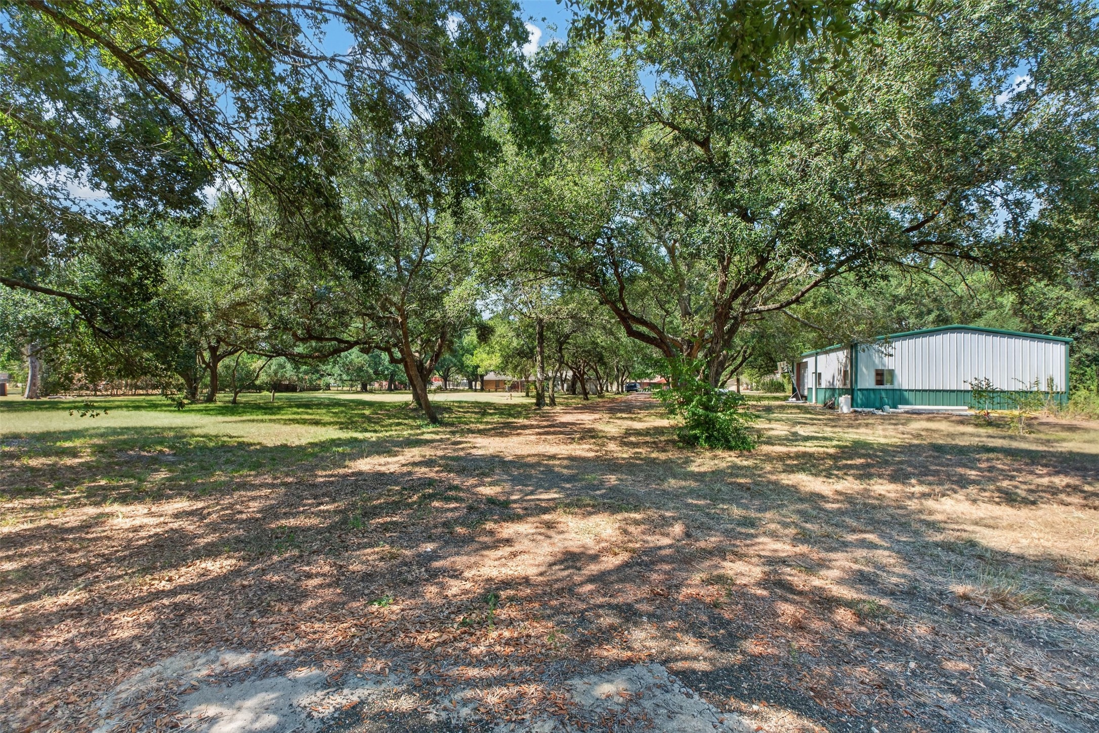 2713 Mazen Road Property Photo 29