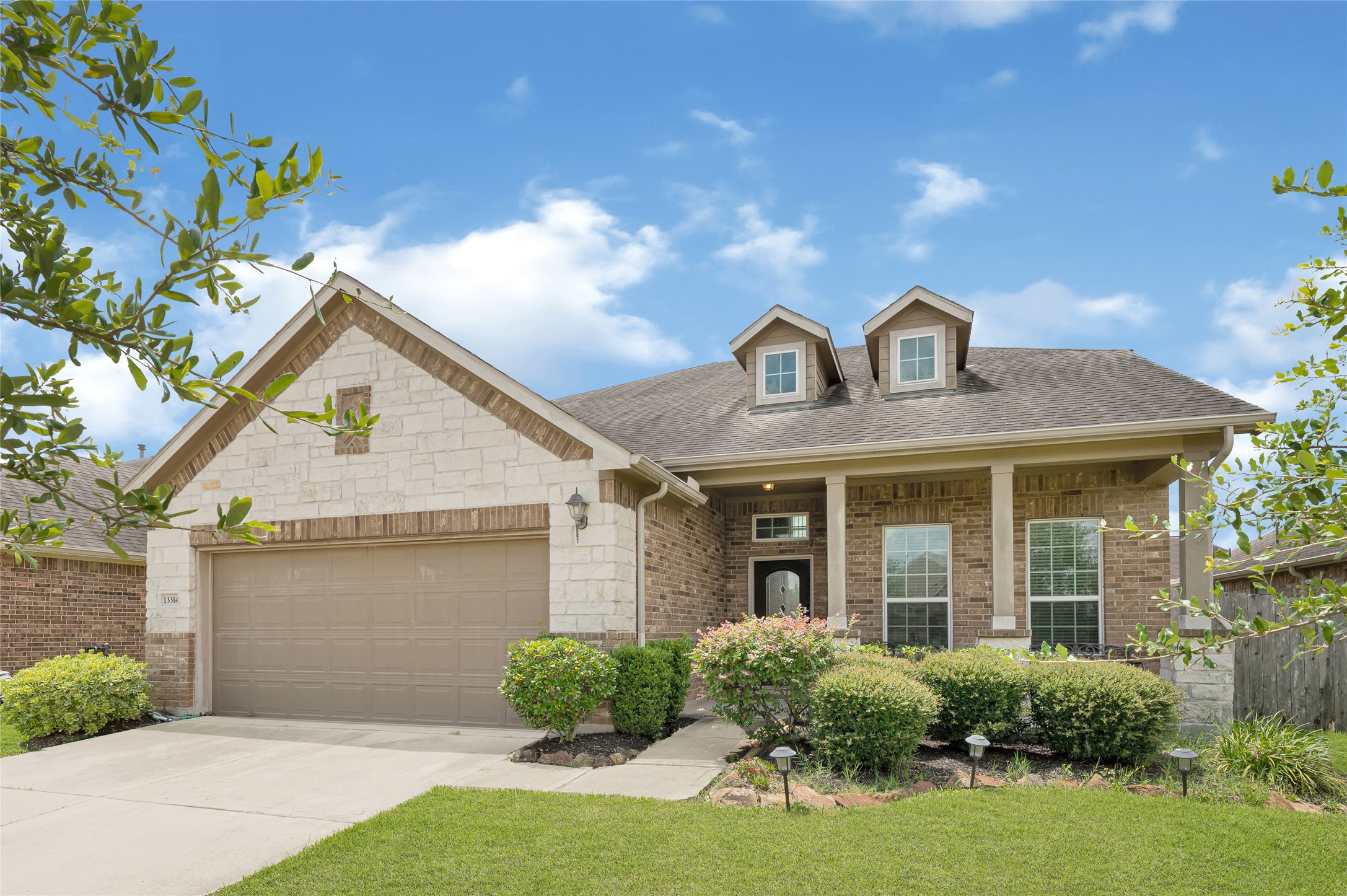 13314 Alcott Forest Lane Property Photo 2