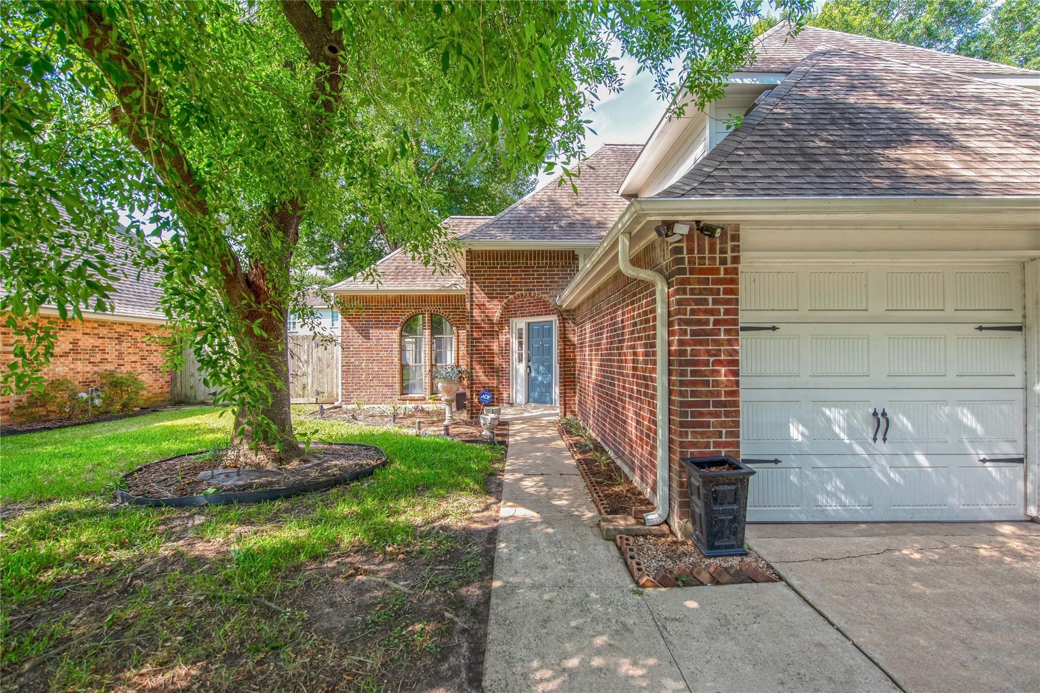 10131 Wayward Wind Lane Property Photo 3