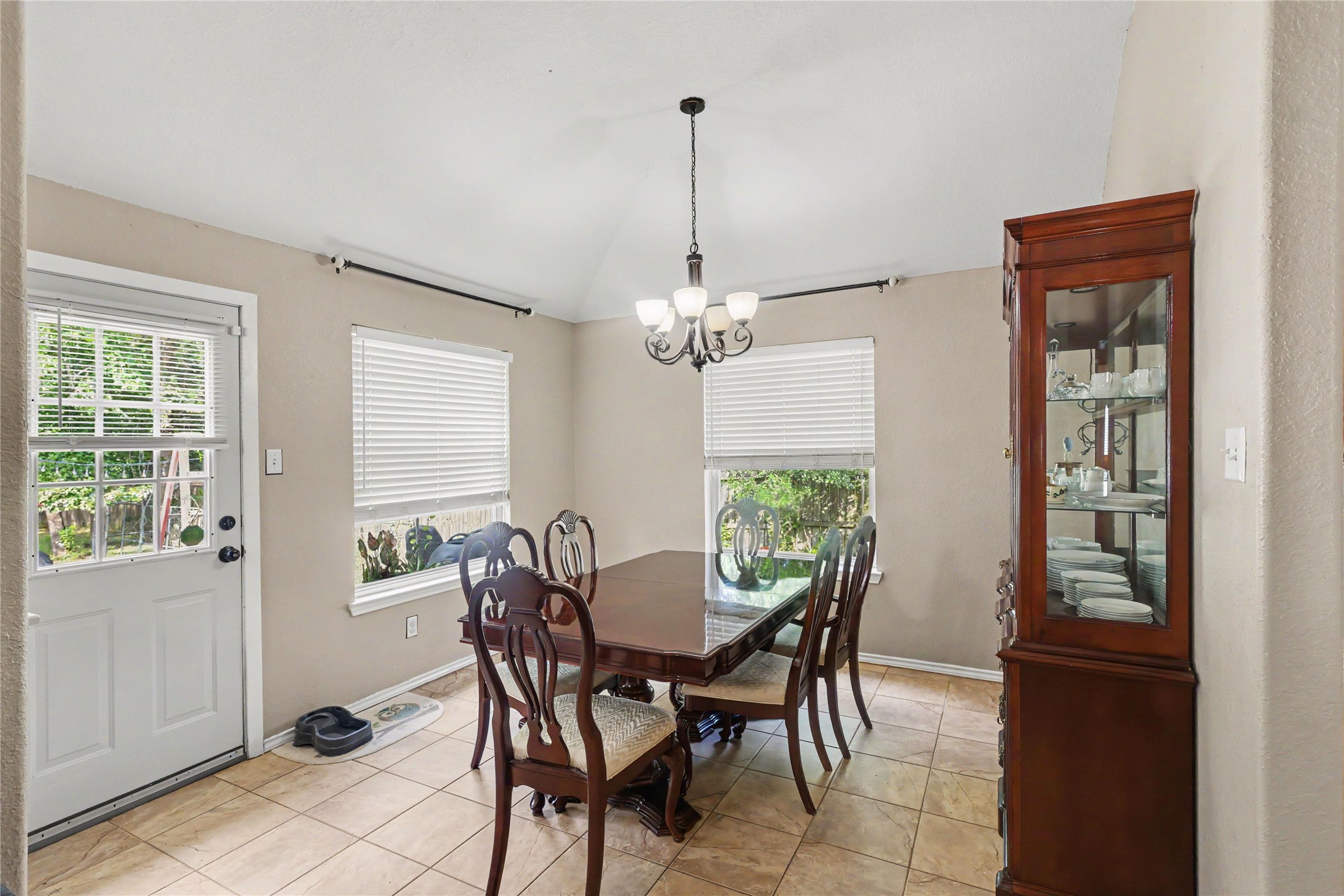 12418 Lovie Lane Property Photo 8