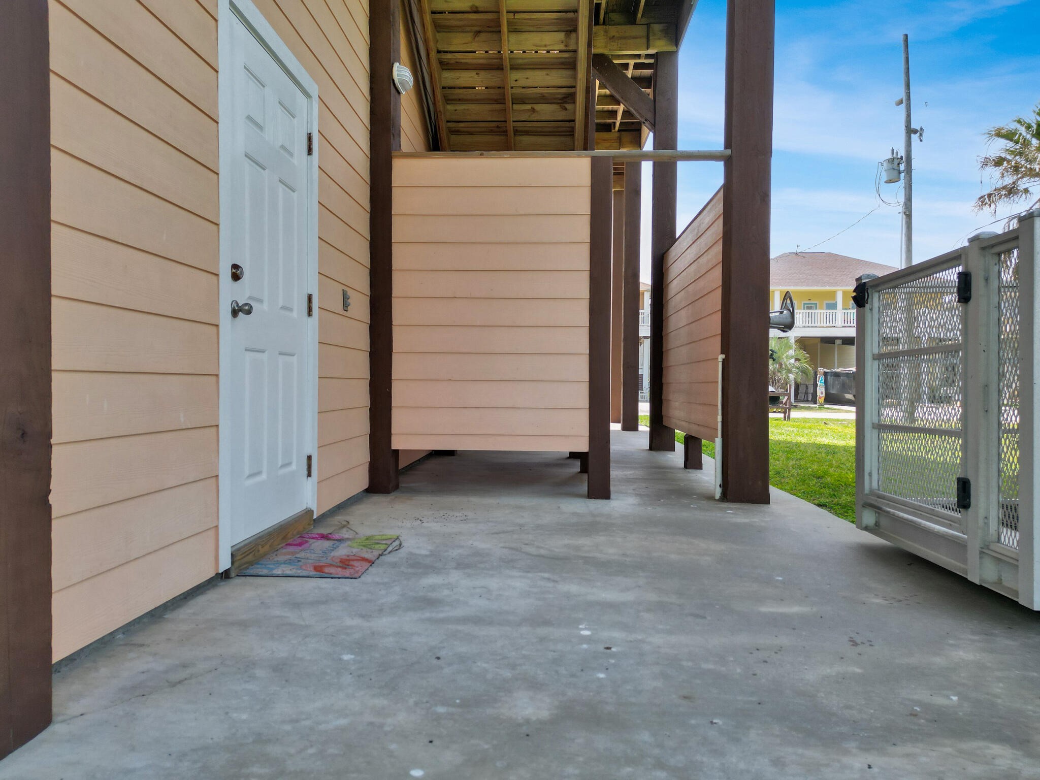 944 Raymond Property Photo 14
