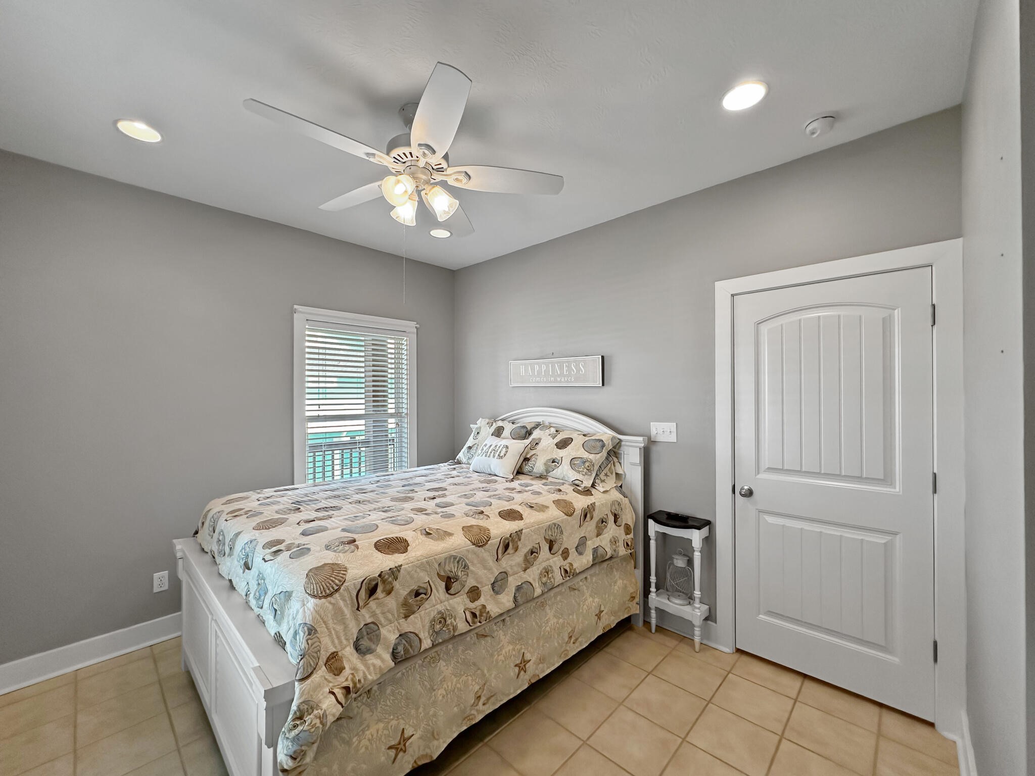 944 Raymond Property Photo 30