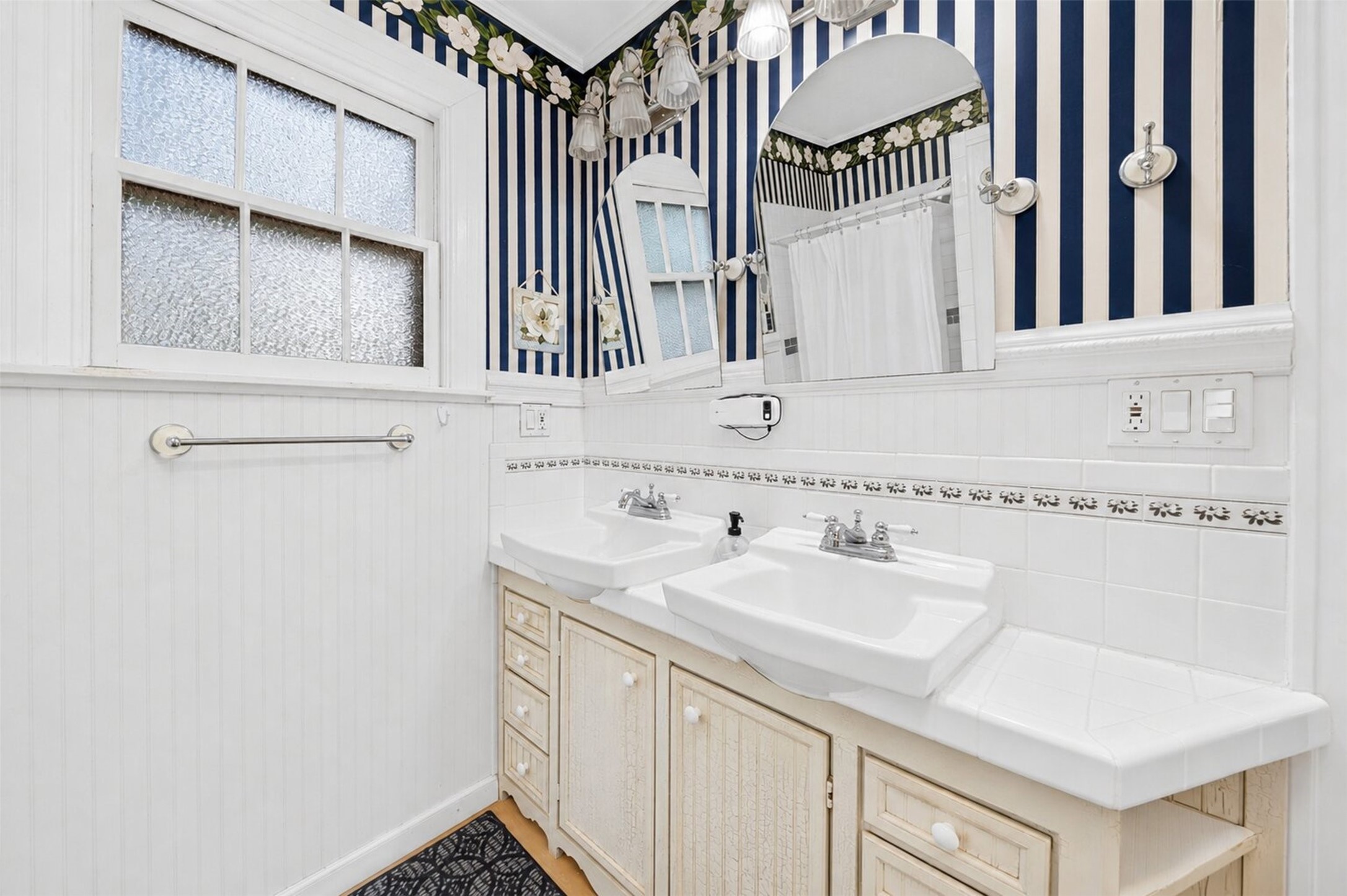 1918 Avenue L 1/2 Property Photo 21