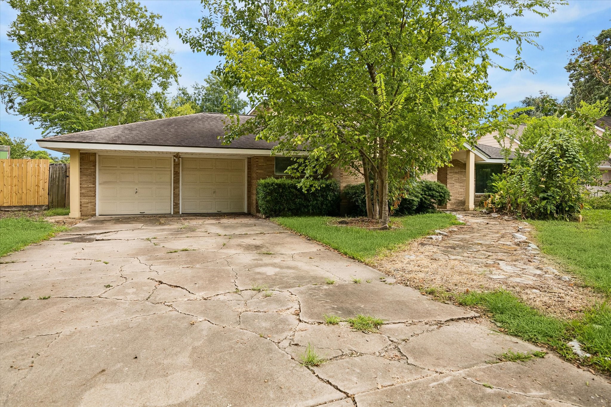 1740 Crownover Road Property Photo 1