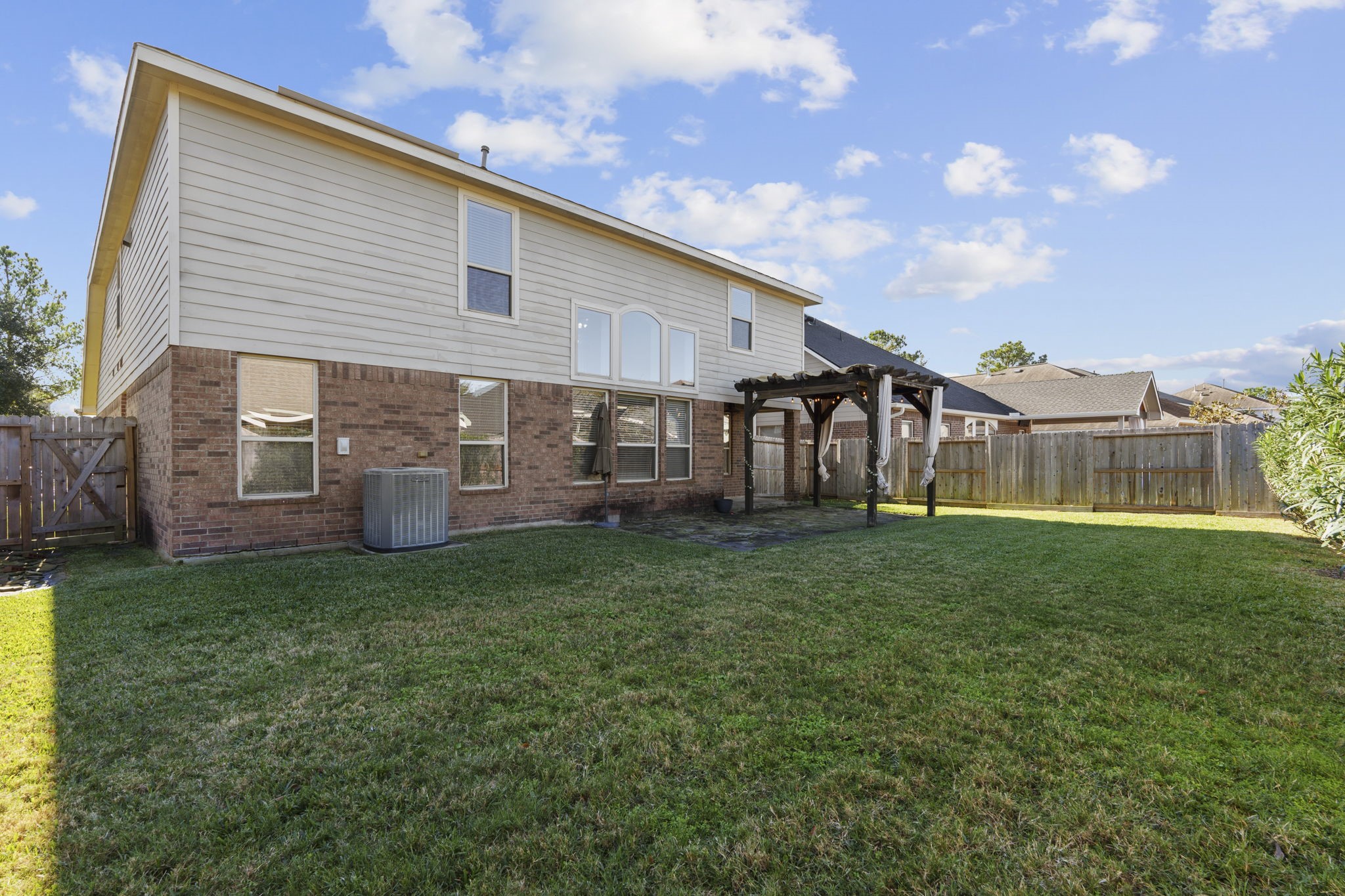 3323 Legends Mist Drive Property Photo 21