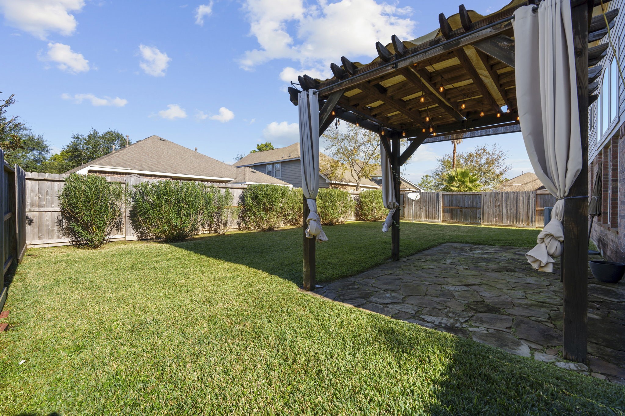 3323 Legends Mist Drive Property Photo 23
