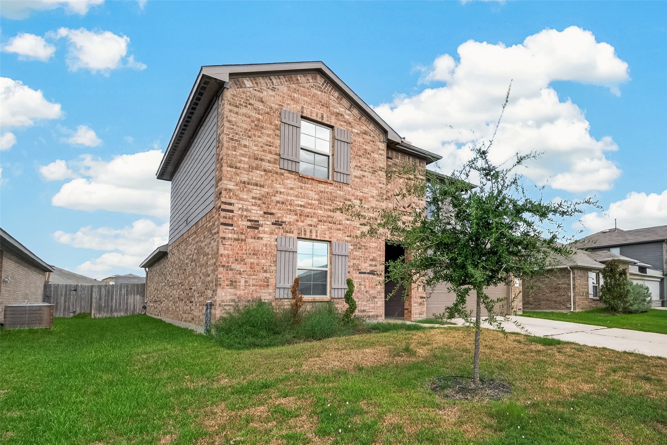 22722 Busalla Trail Property Photo 2