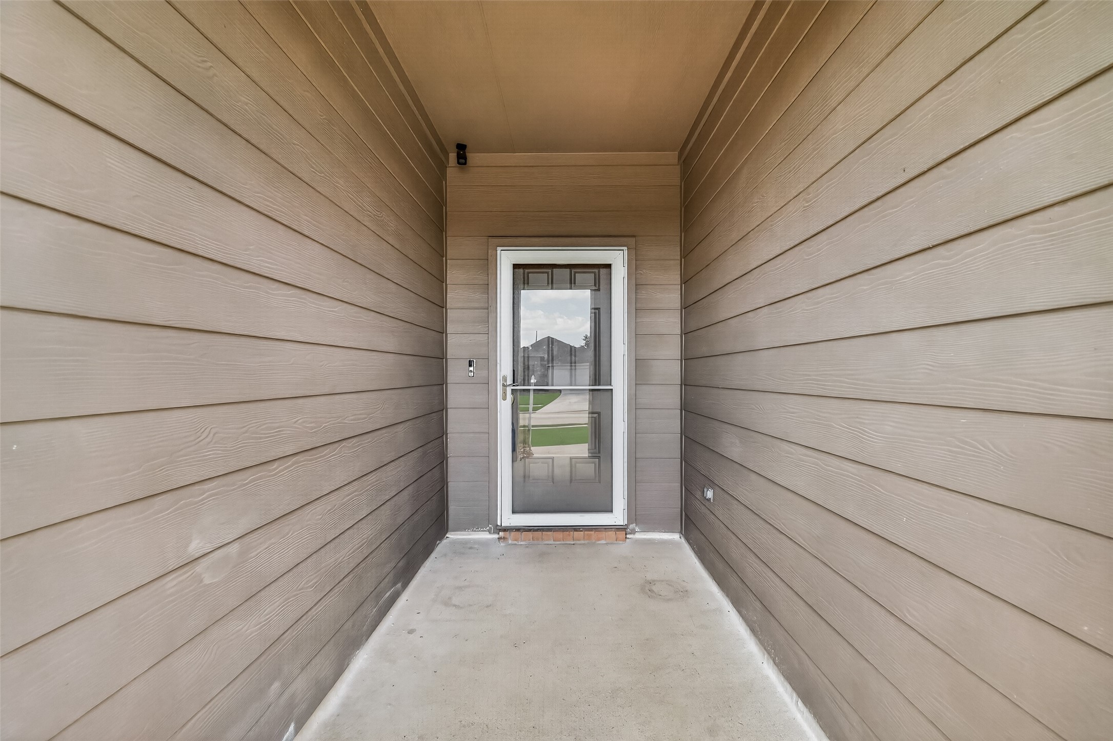 22722 Busalla Trail Property Photo 5