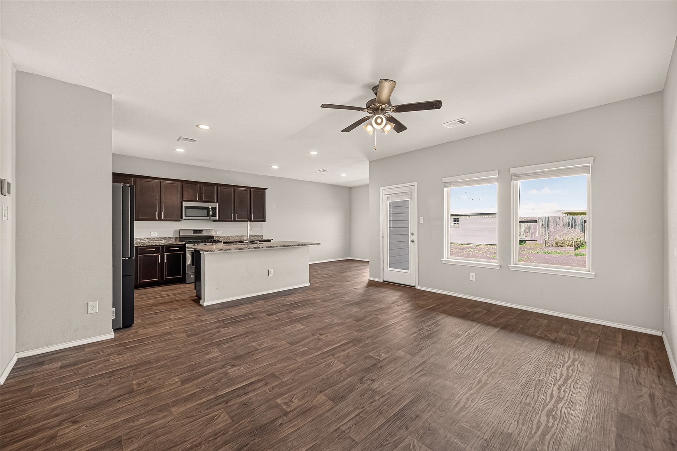 22722 Busalla Trail Property Photo 9