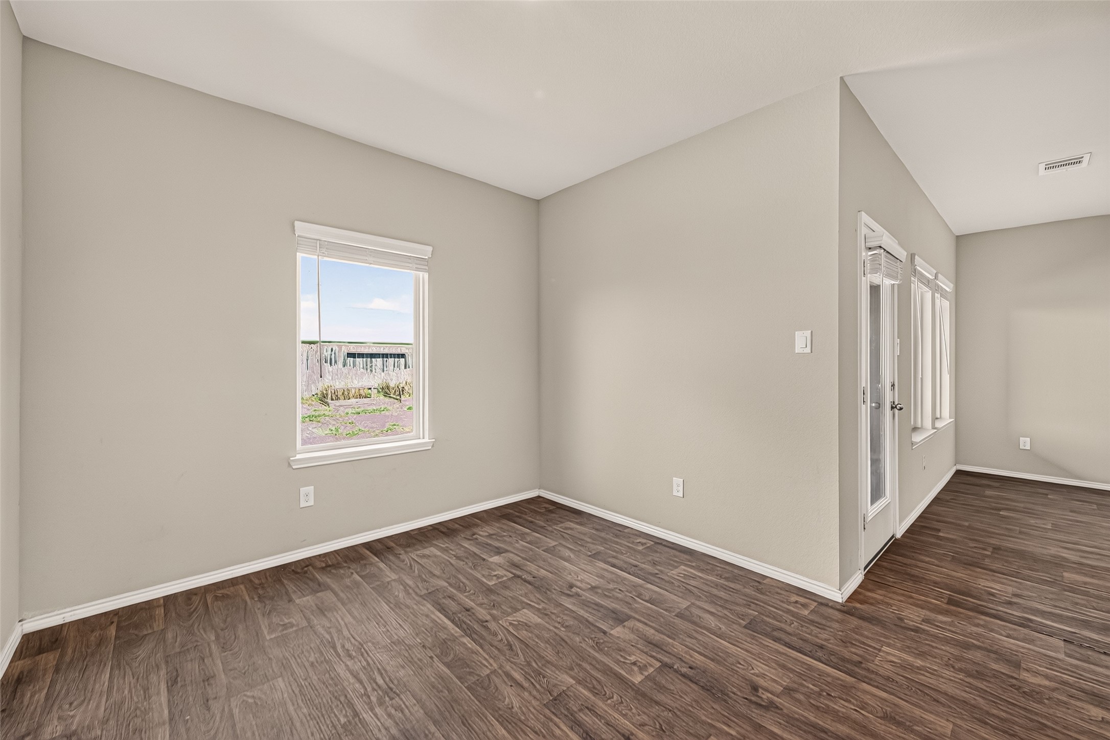 22722 Busalla Trail Property Photo 12