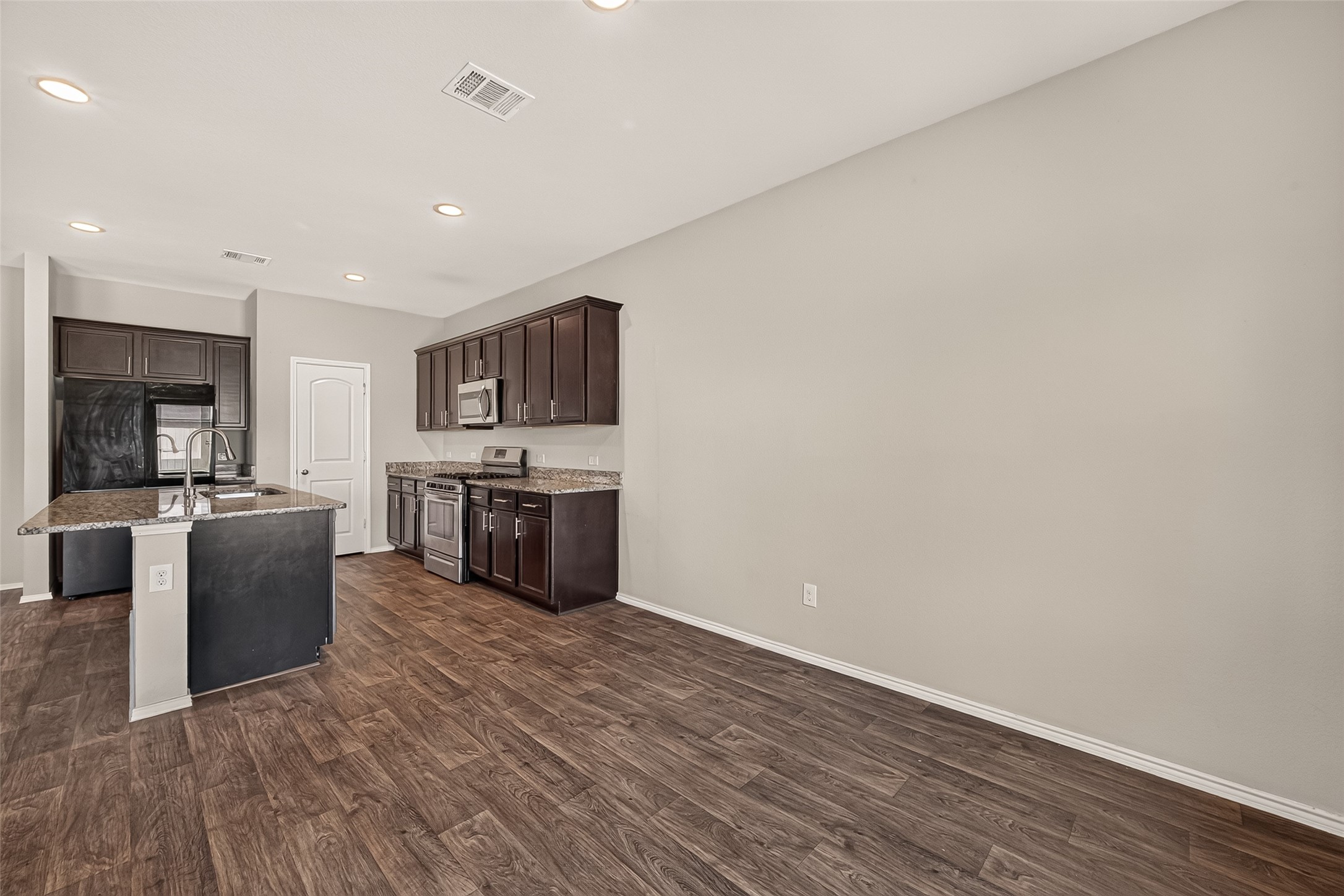 22722 Busalla Trail Property Photo 13