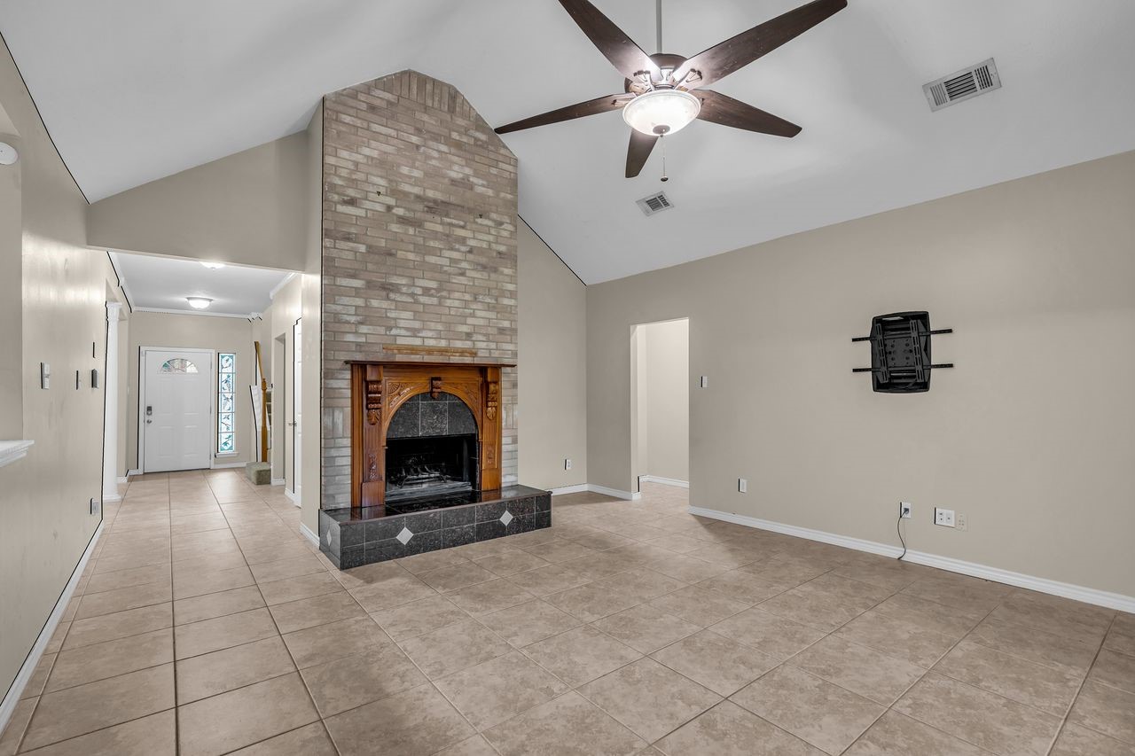 23915 Spring Oak Drive Property Photo 11