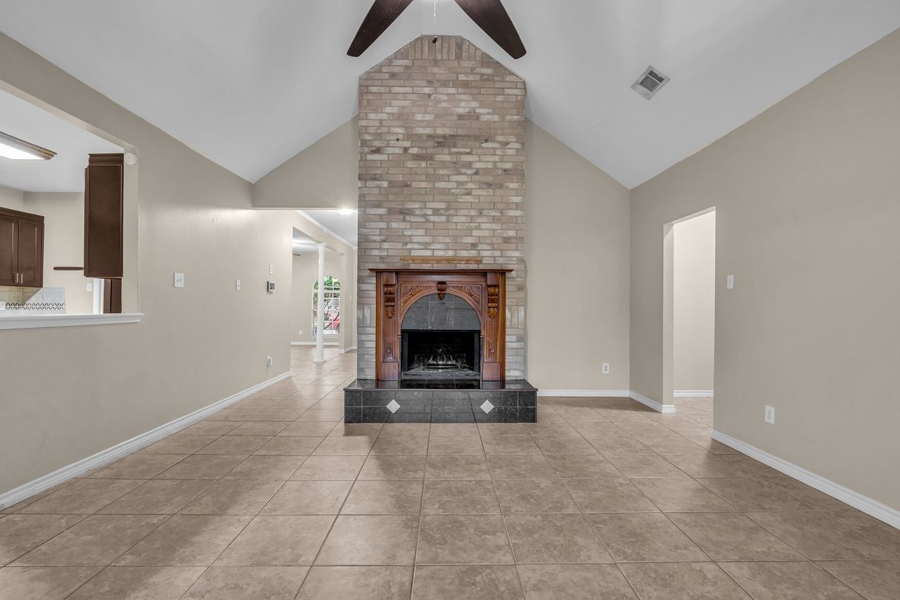 23915 Spring Oak Drive Property Photo 16