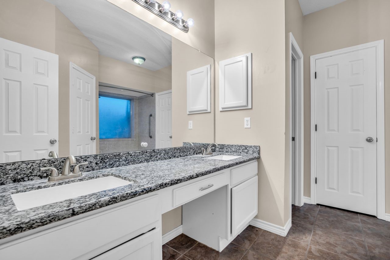 23915 Spring Oak Drive Property Photo 21