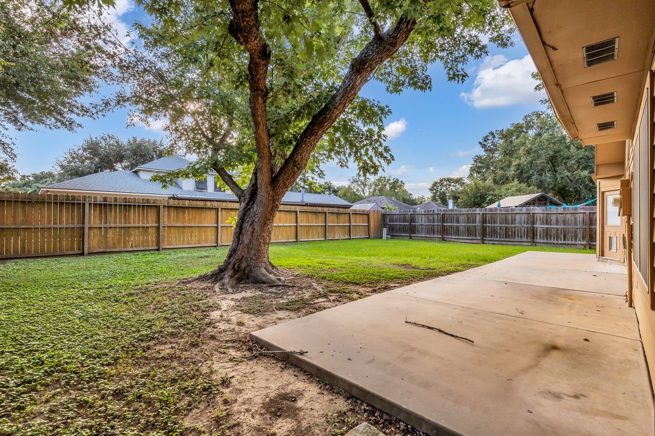23915 Spring Oak Drive Property Photo 36