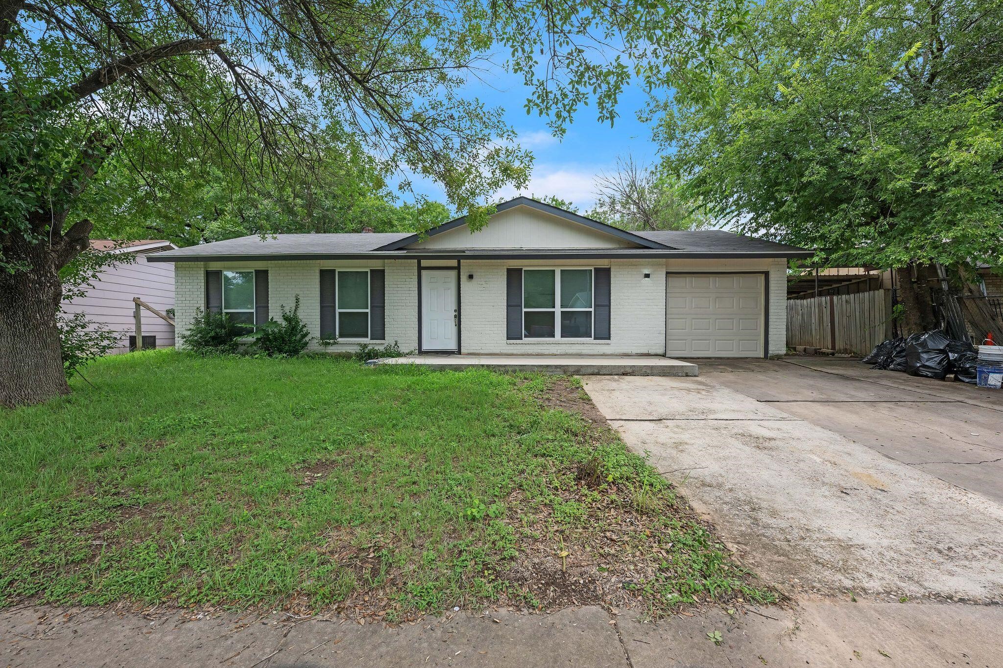4707 Dove Springs Drive Property Photo 1