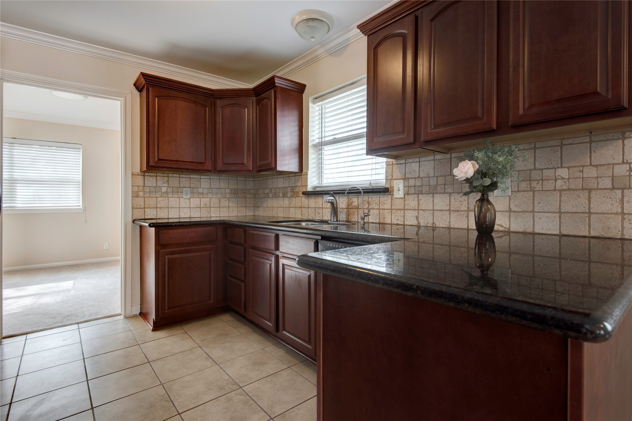 6214 Rutherglenn Drive Property Photo 7