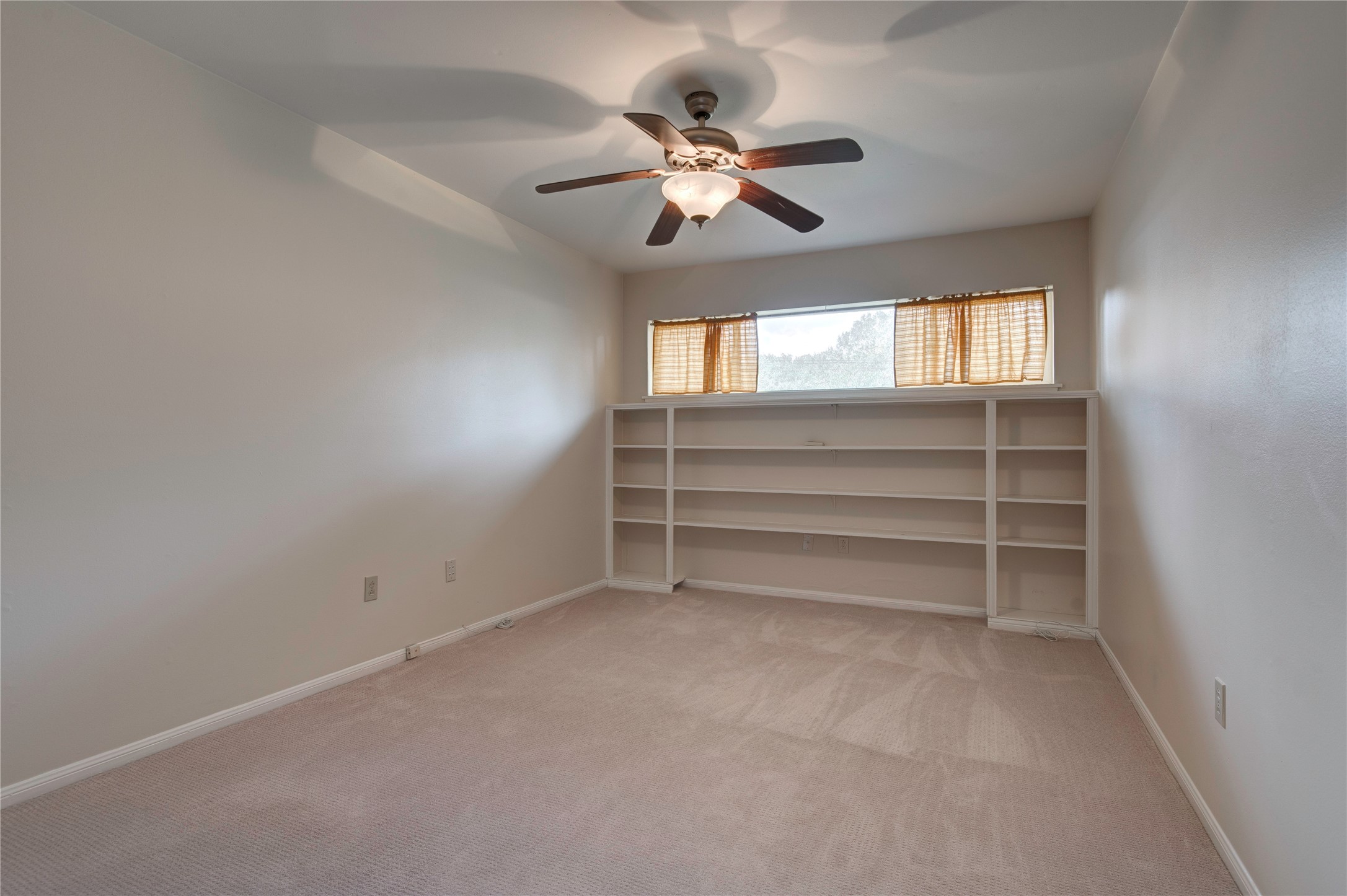 6214 Rutherglenn Drive Property Photo 14