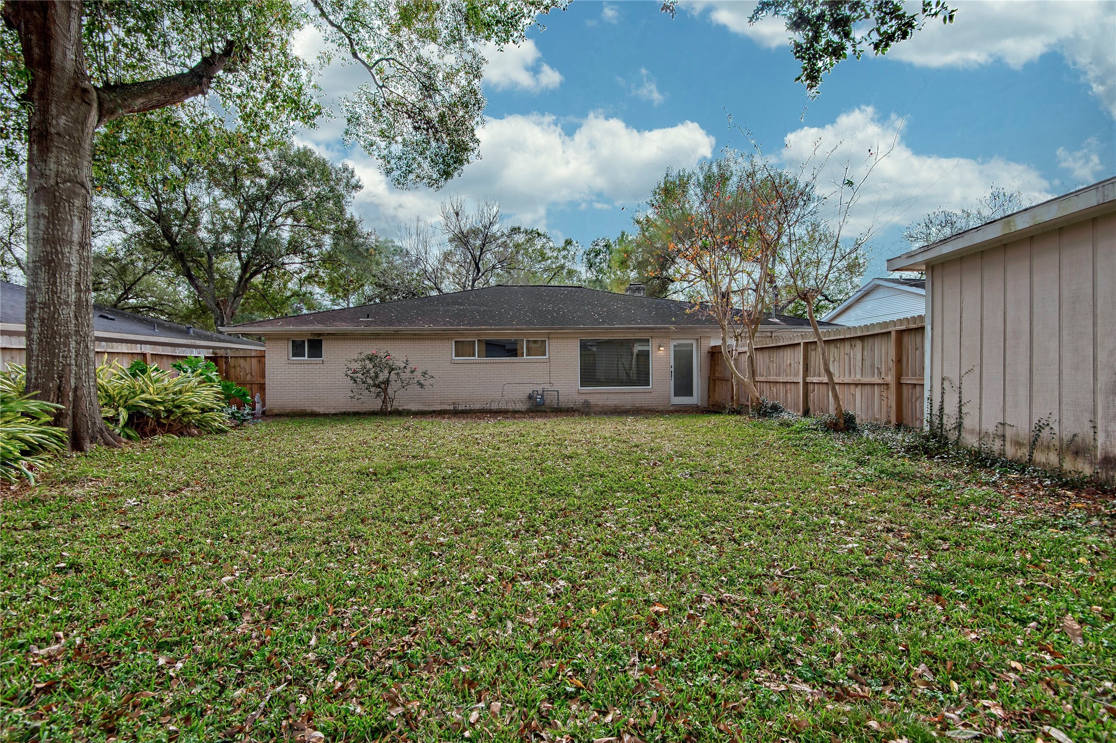 6214 Rutherglenn Drive Property Photo 20