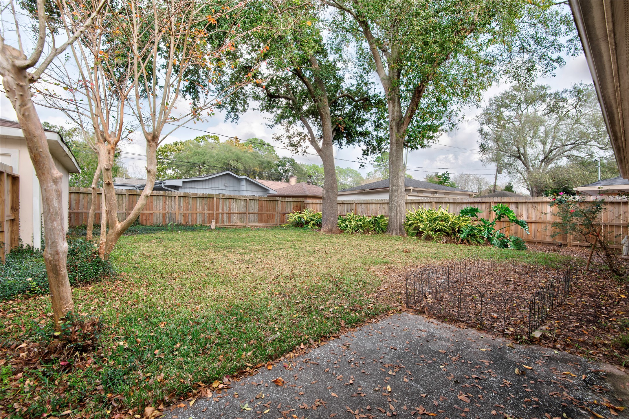 6214 Rutherglenn Drive Property Photo 22