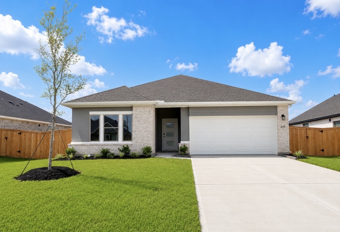 6719 Pebble Bluff Court Property Photo 1