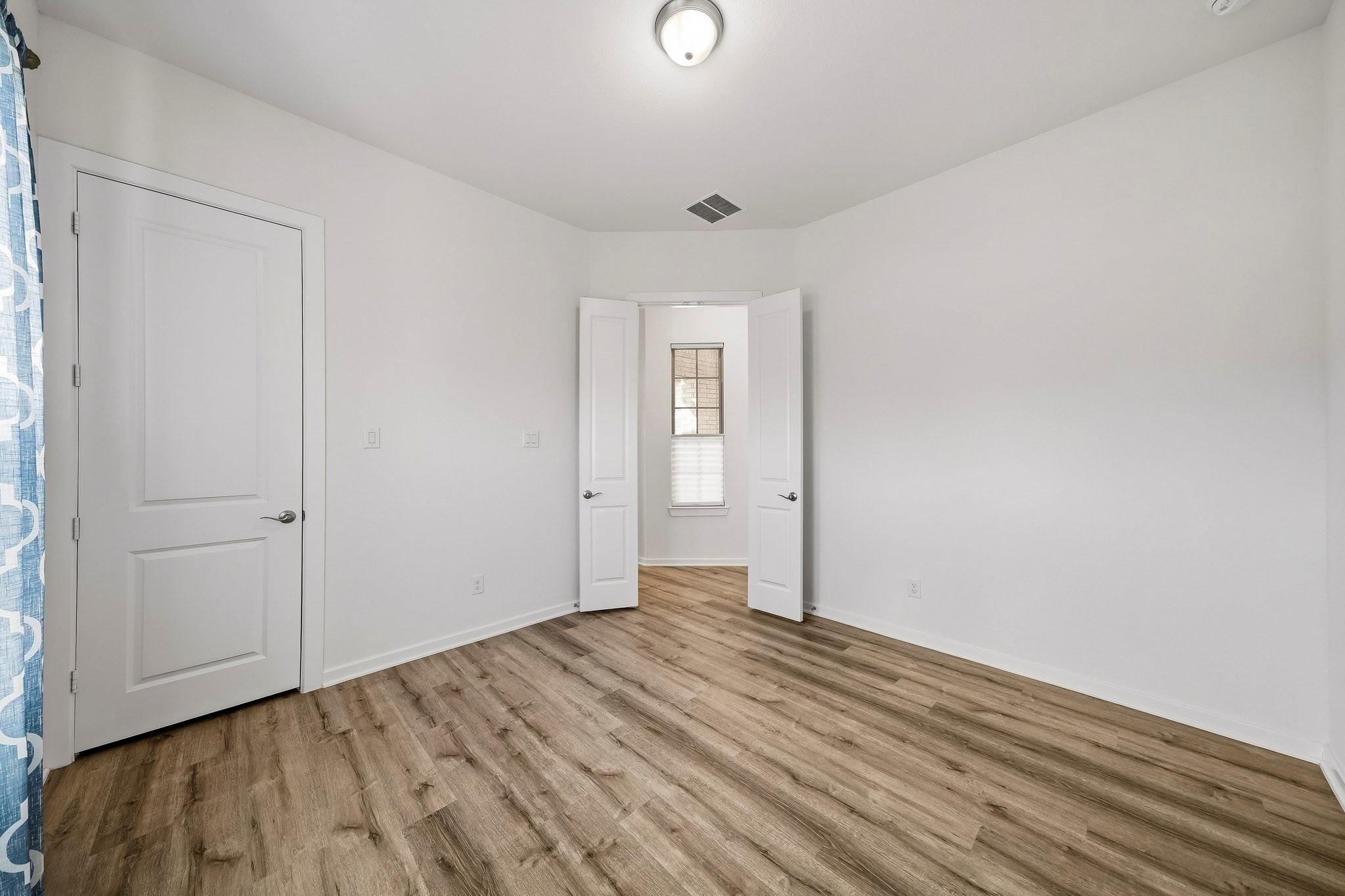 9527 Waxwing Trace Property Photo 34