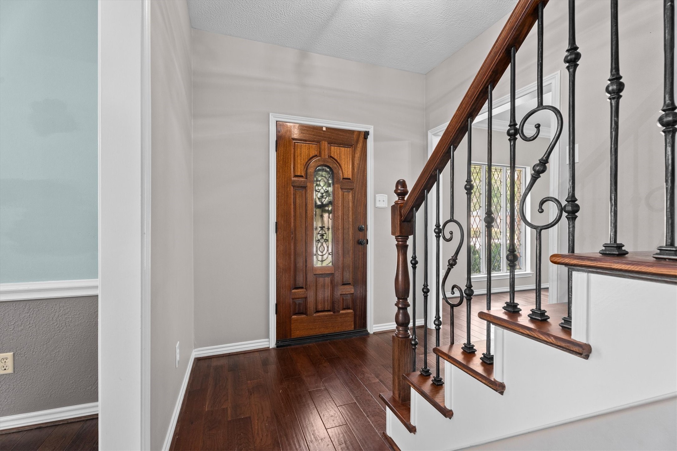 16267 Salmon Lane Property Photo 5