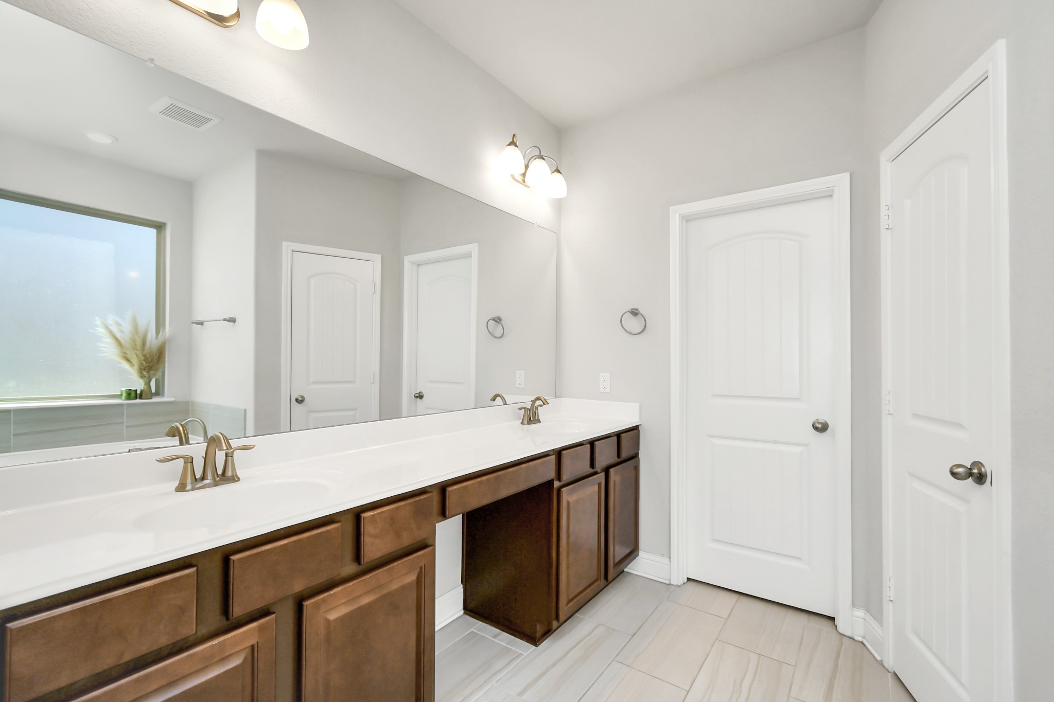 7215 Water Glen Lane Property Photo 18