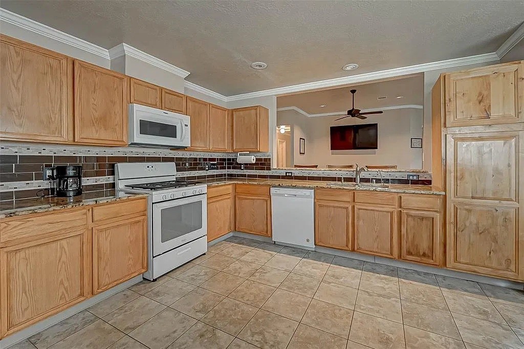 6026 Copinsay Drive Property Photo 9