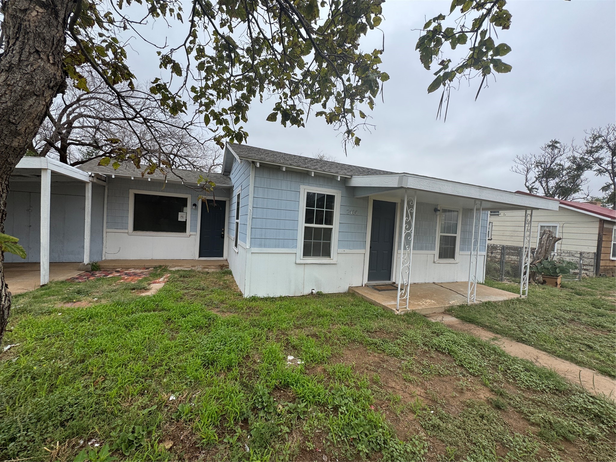 2414 Baylor Street