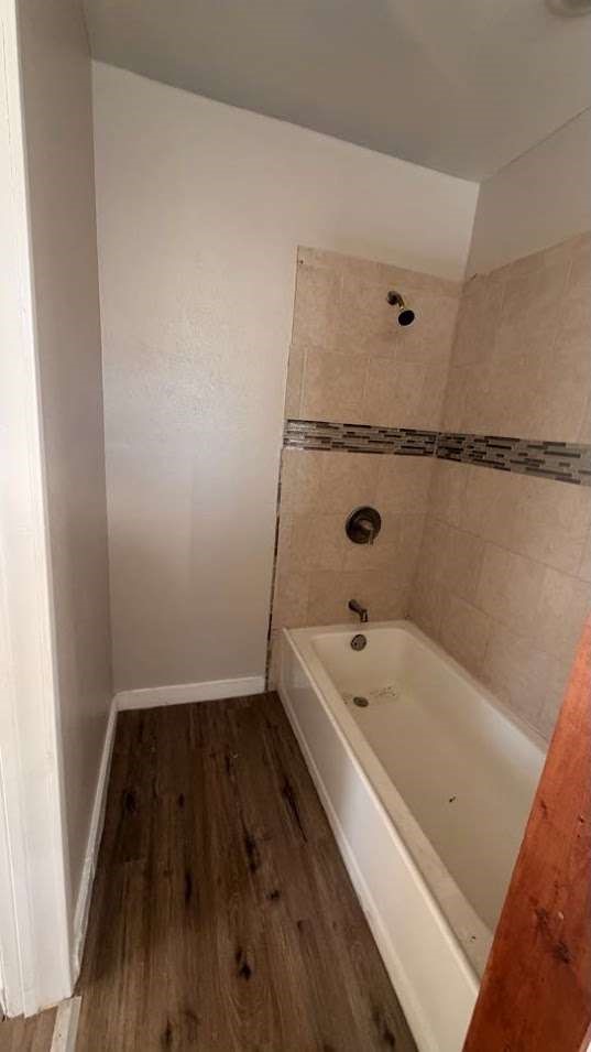 2414 Baylor Street Property Photo 6