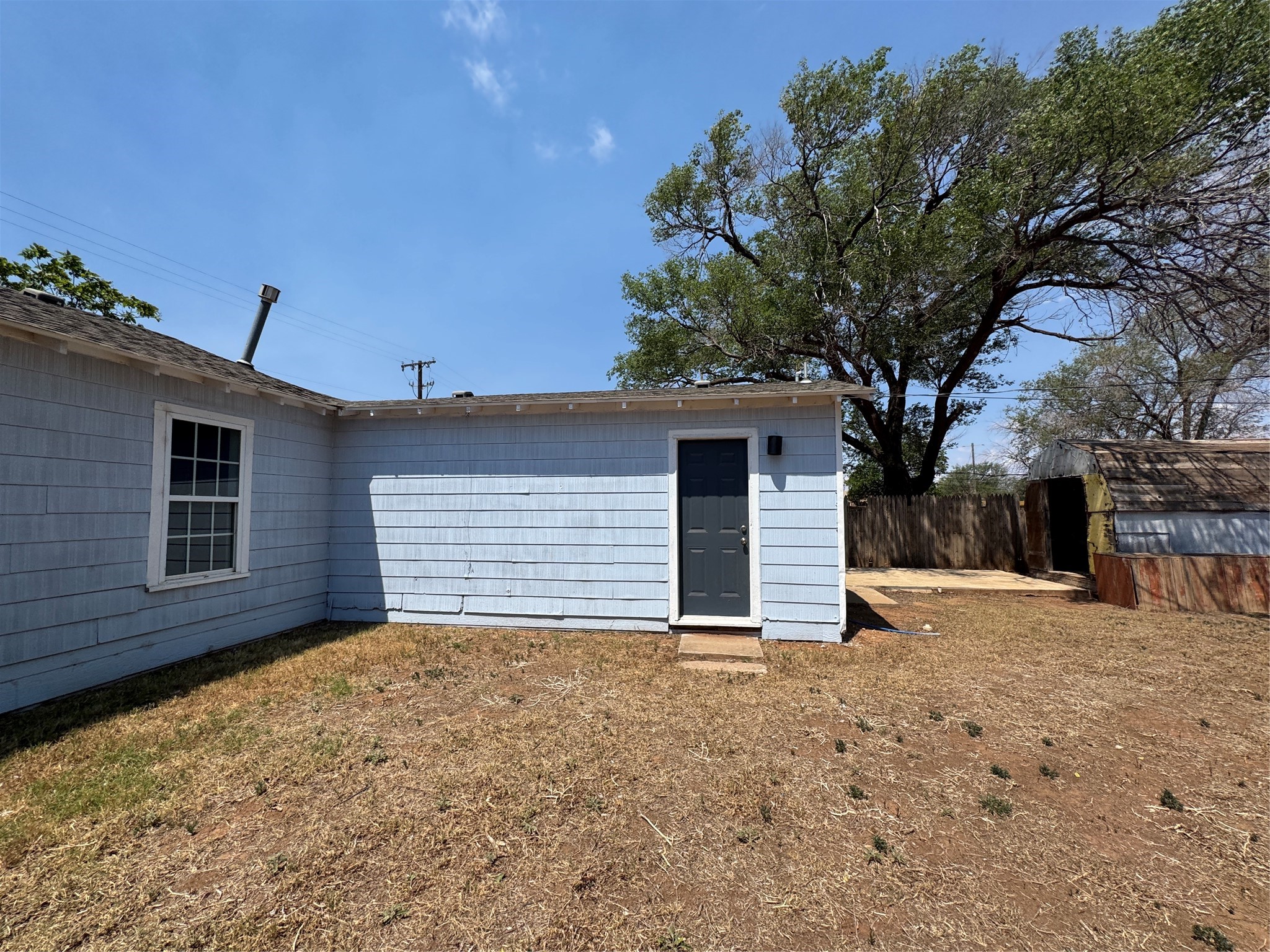 2414 Baylor Street Property Photo 12