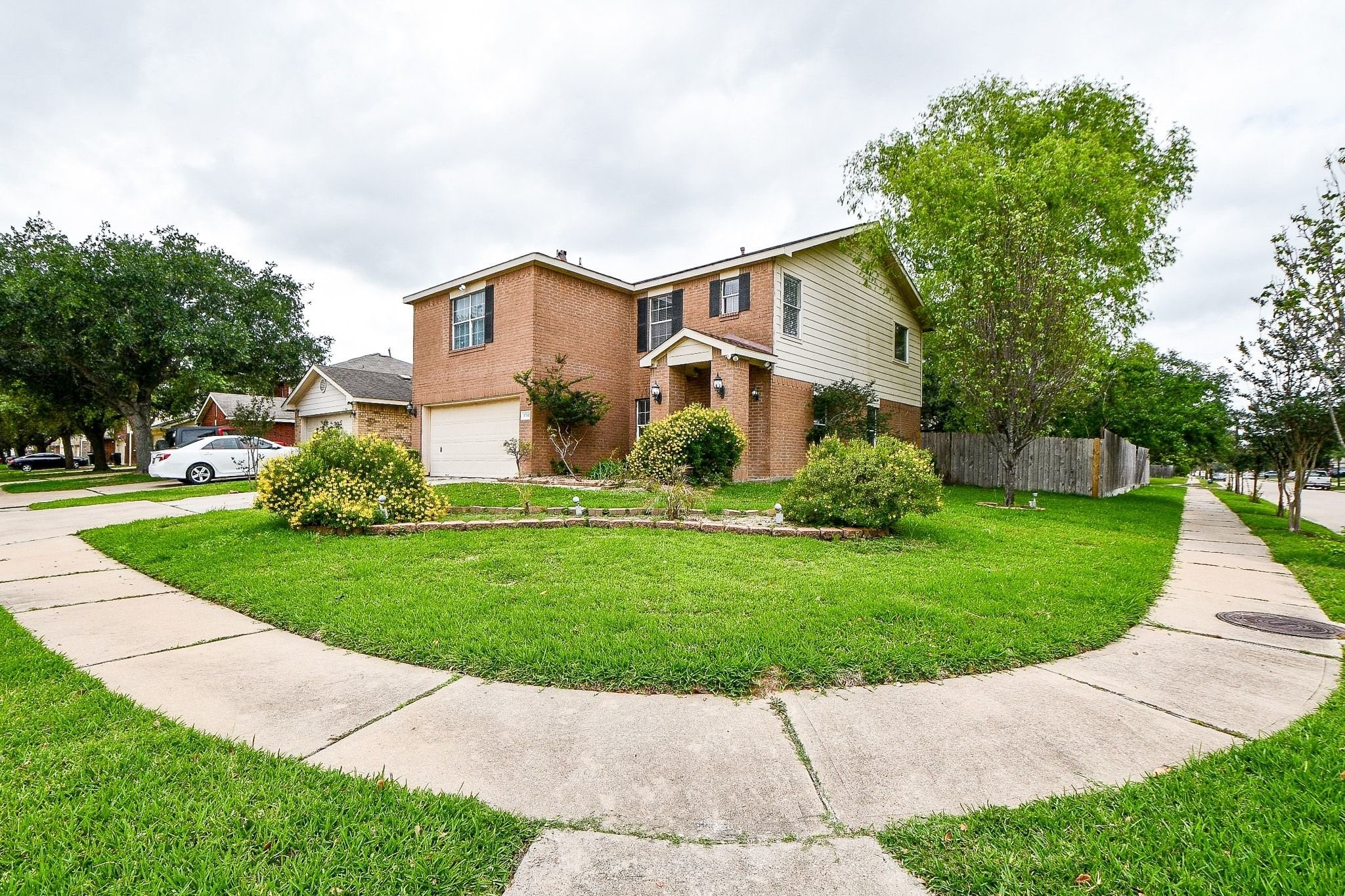 17102 Coventry Park Drive Property Photo 1