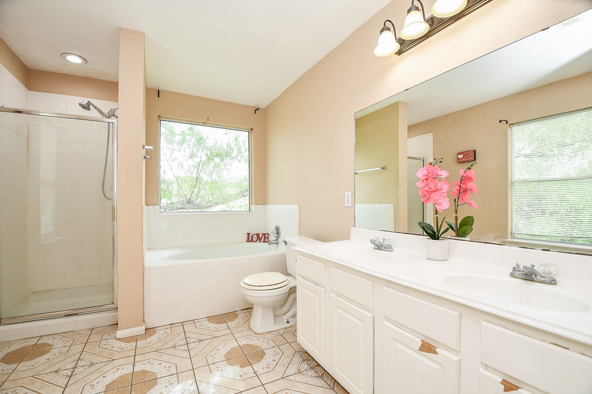 17102 Coventry Park Drive Property Photo 11