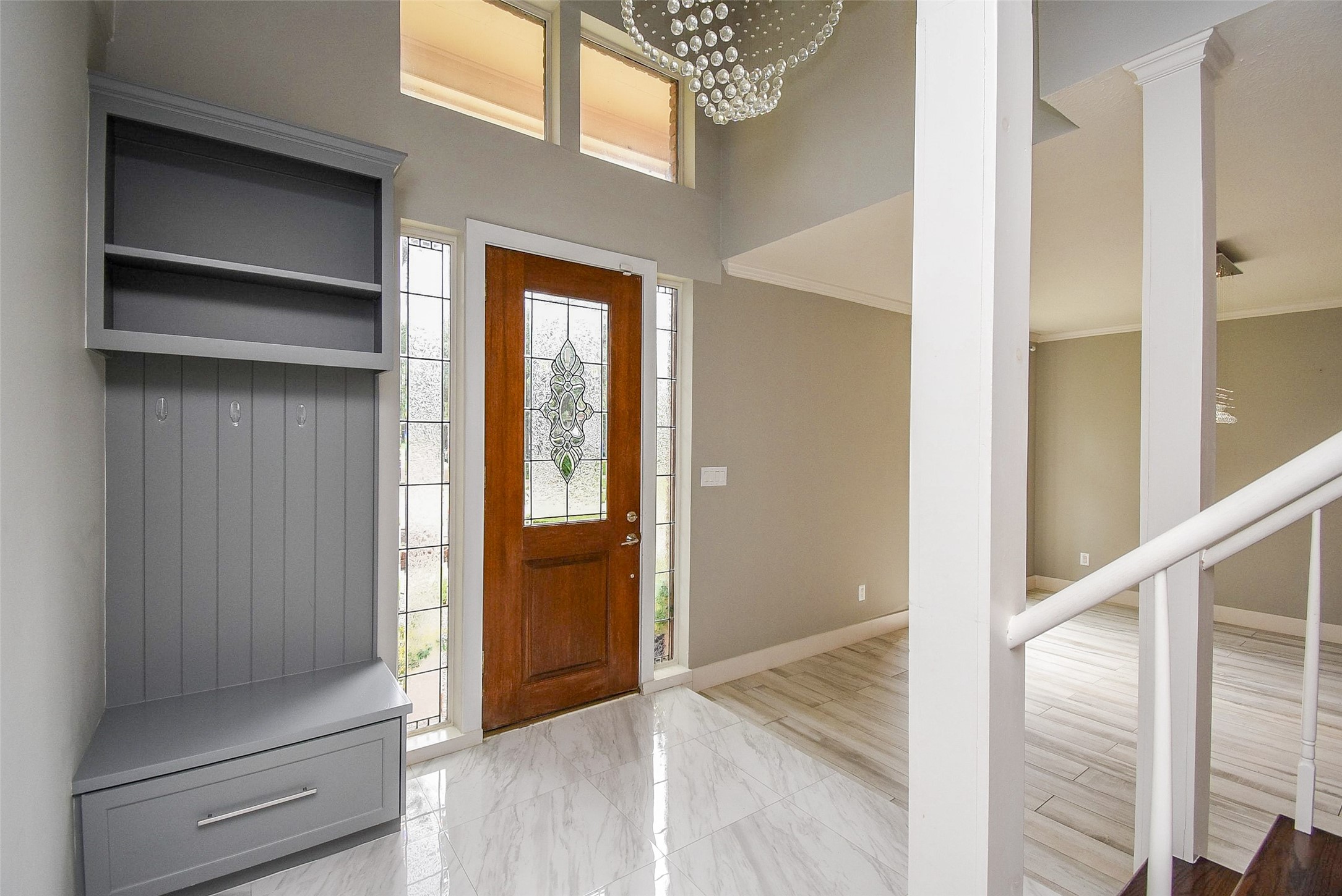 755 Last Arrow Drive Property Photo 8