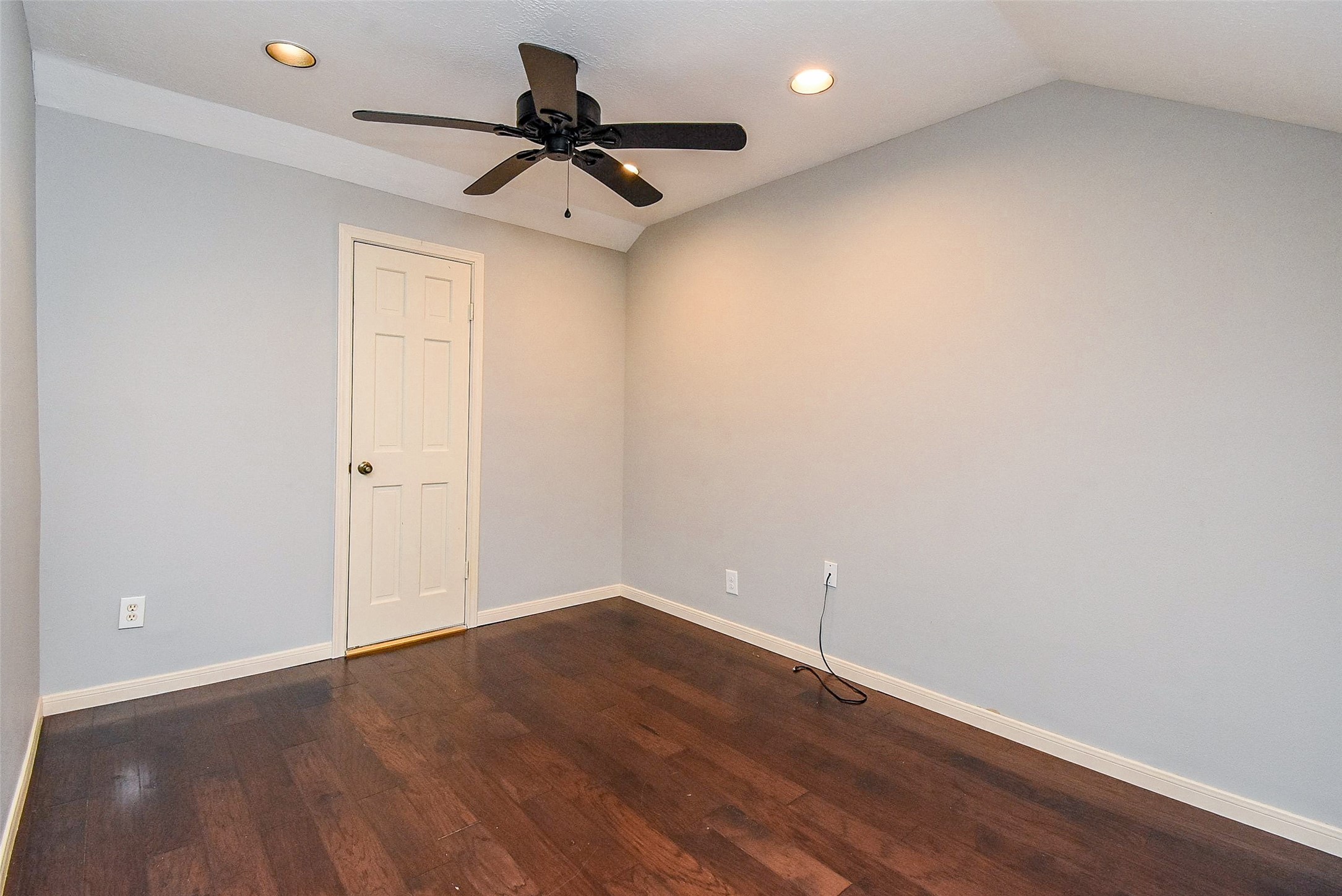 755 Last Arrow Drive Property Photo 32