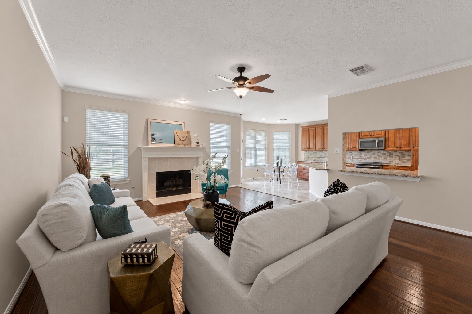 23723 Hawkins Creek Court Property Photo 9
