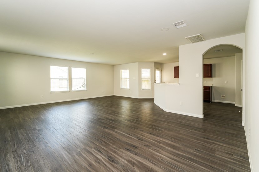 5571 Latta Plantation Drive Property Photo 6