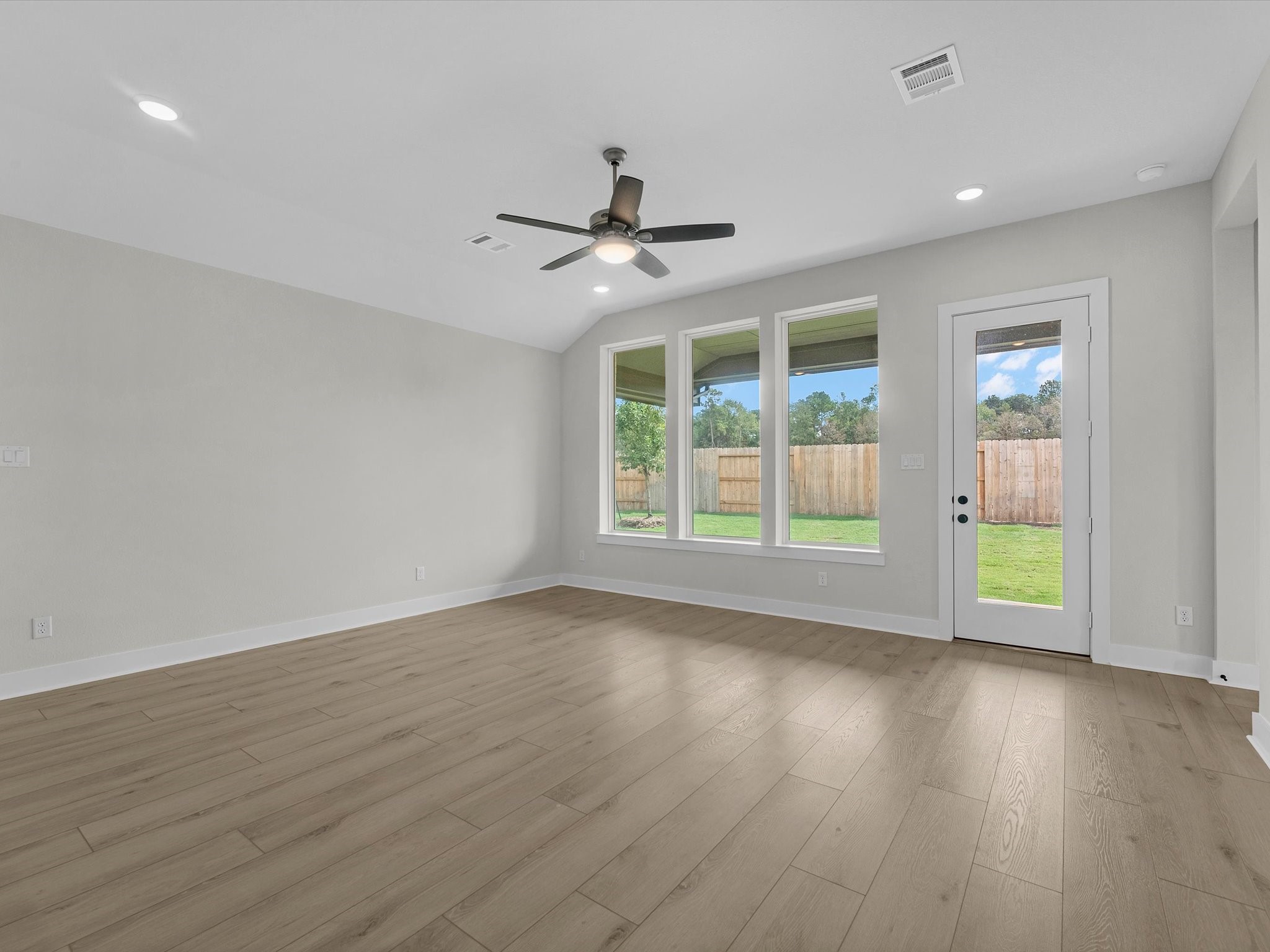 6929 Nubuck Drive Property Photo 8