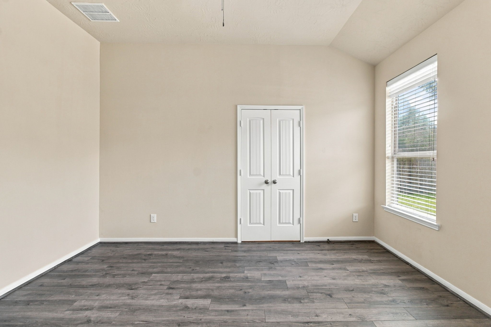 8117 E Pine Creek Bend Property Photo 16
