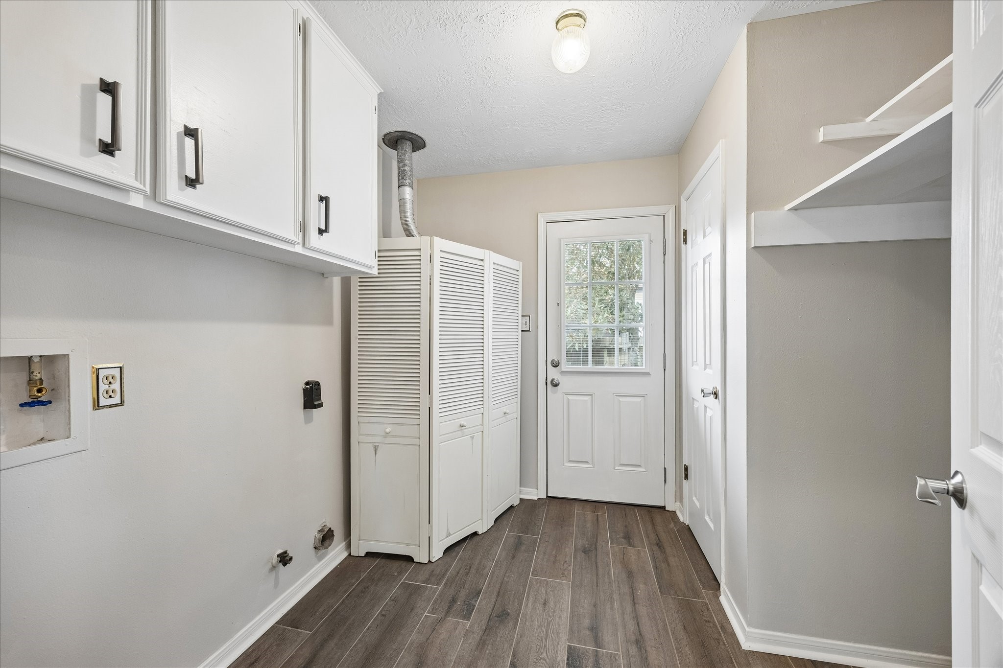 1809 Winding Creek Drive Property Photo 11