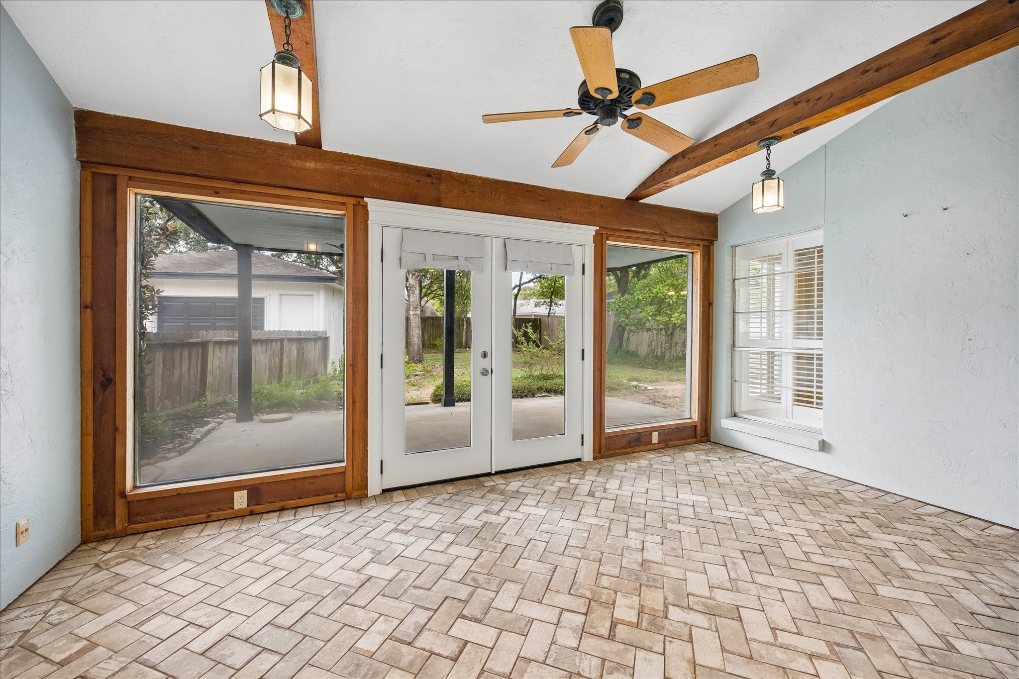 1809 Winding Creek Drive Property Photo 15
