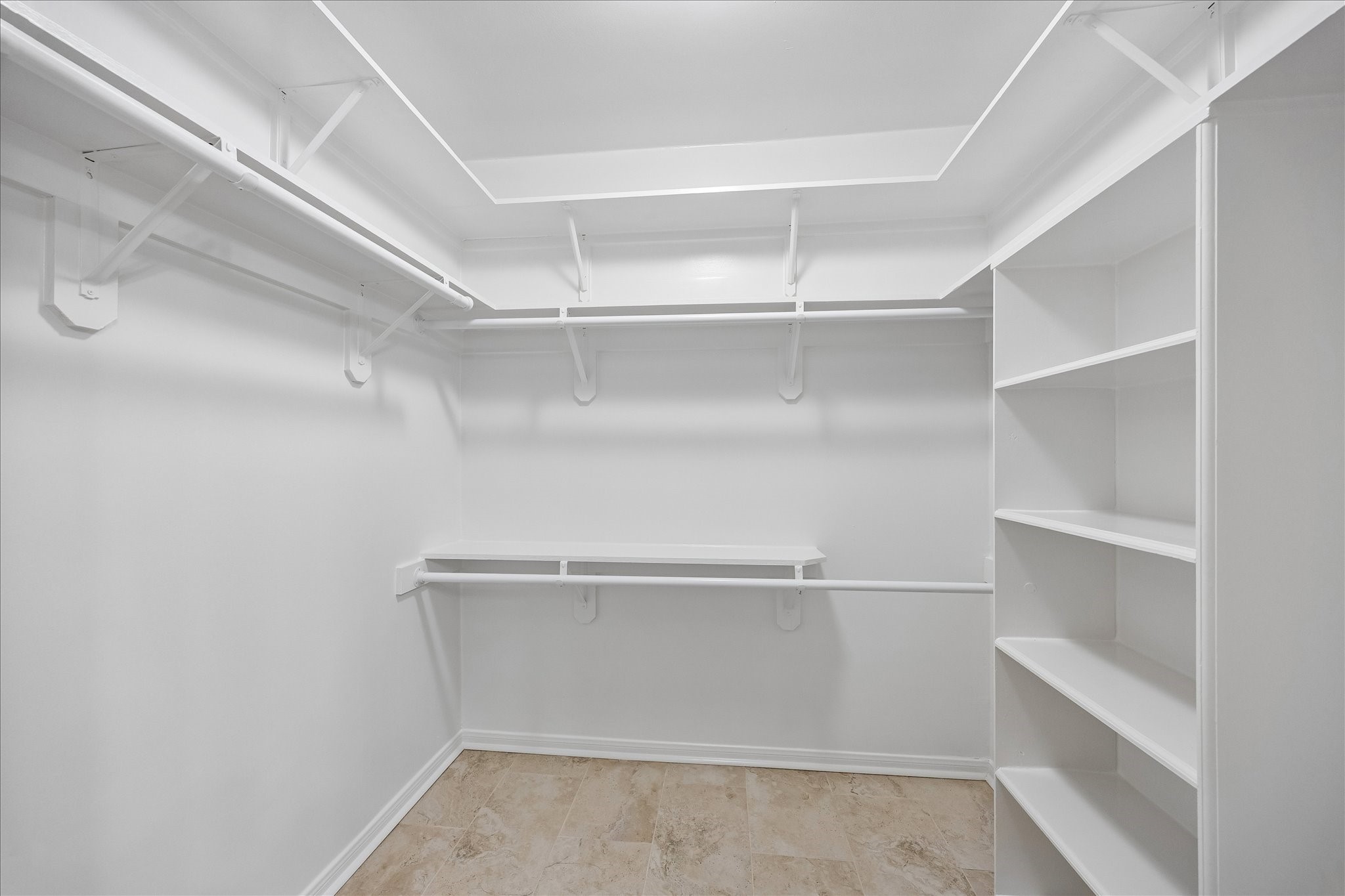 1809 Winding Creek Drive Property Photo 23