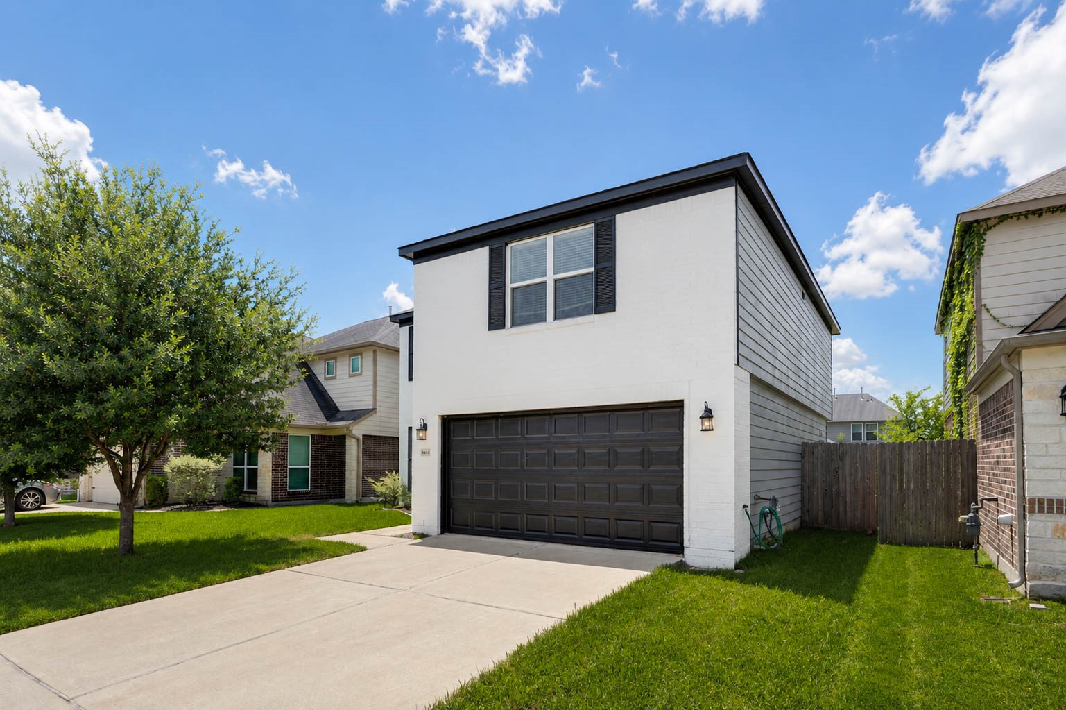 15414 Winding Boardwalk Way Property Photo 1